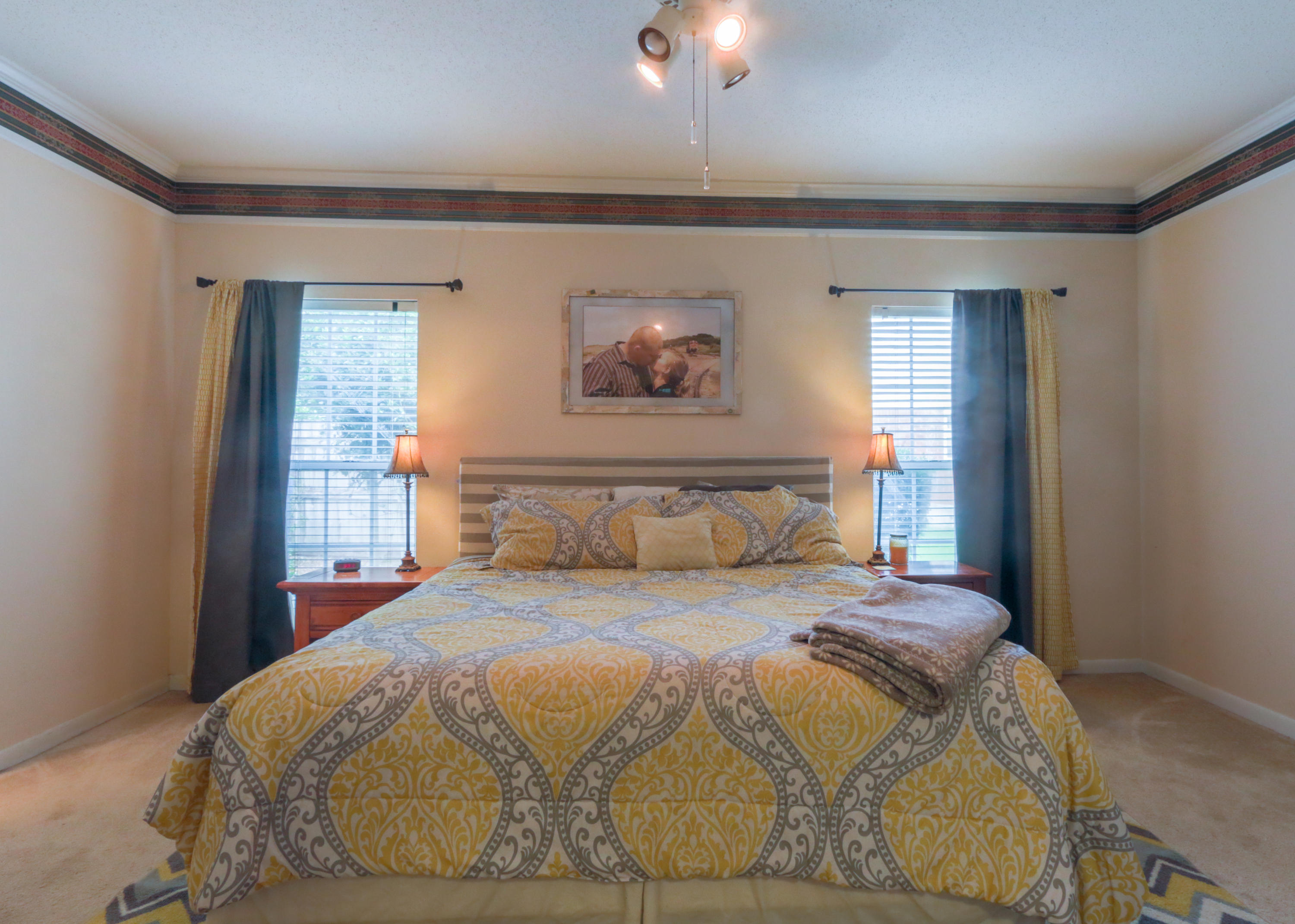 PARKWOOD COURT AT BLUEWATER BAY - Residential