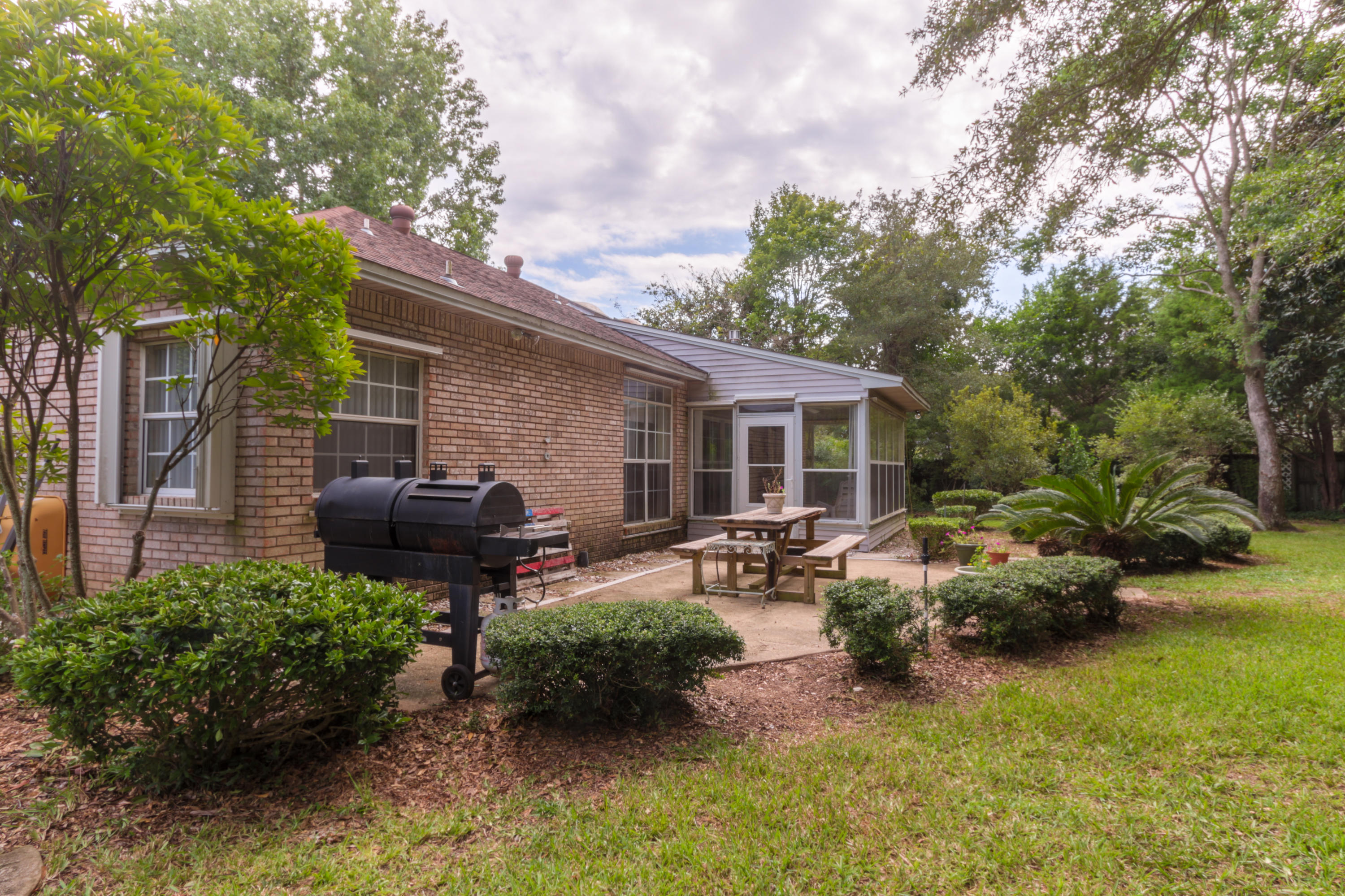 PARKWOOD COURT AT BLUEWATER BAY - Residential