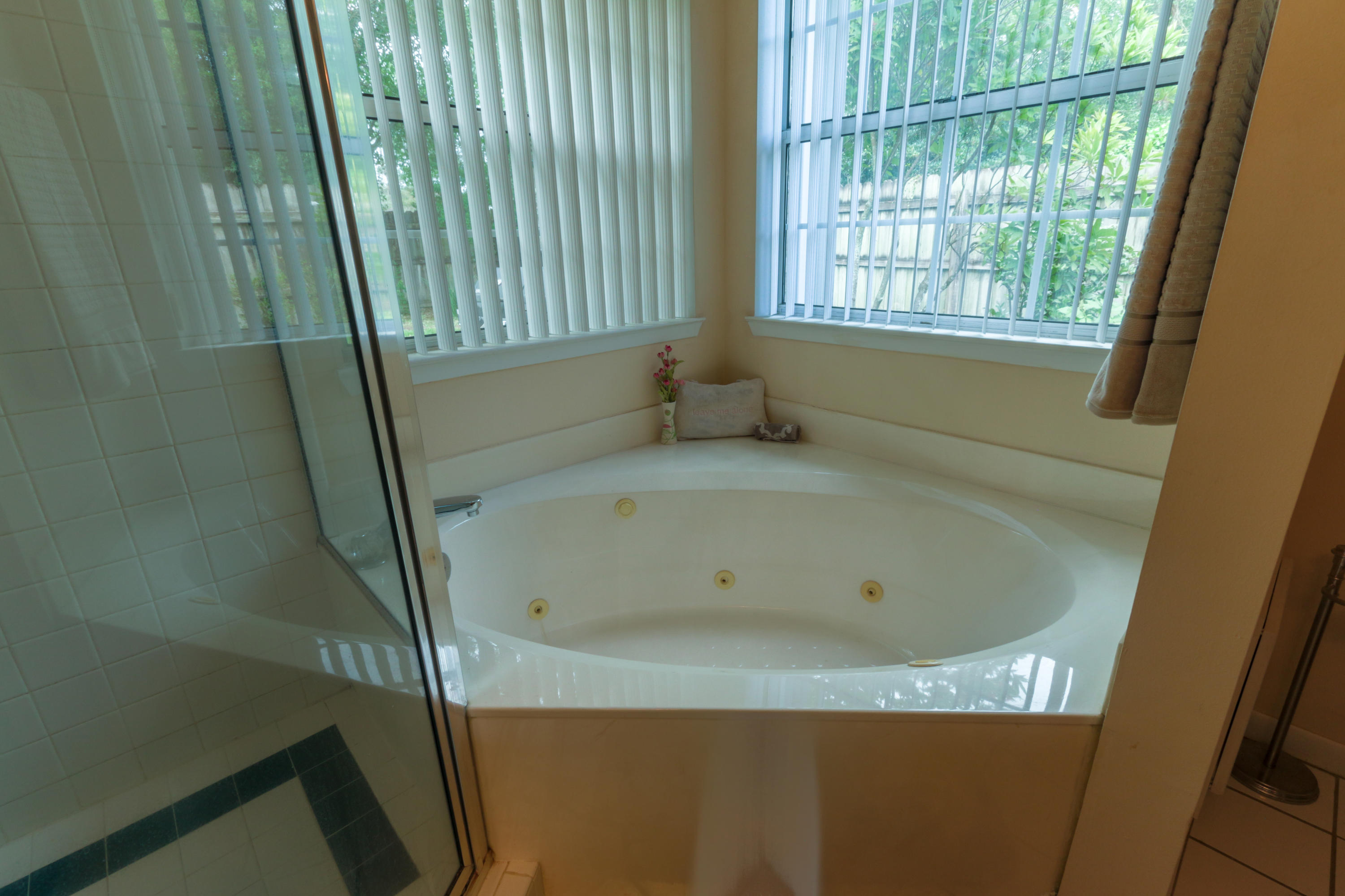 PARKWOOD COURT AT BLUEWATER BAY - Residential