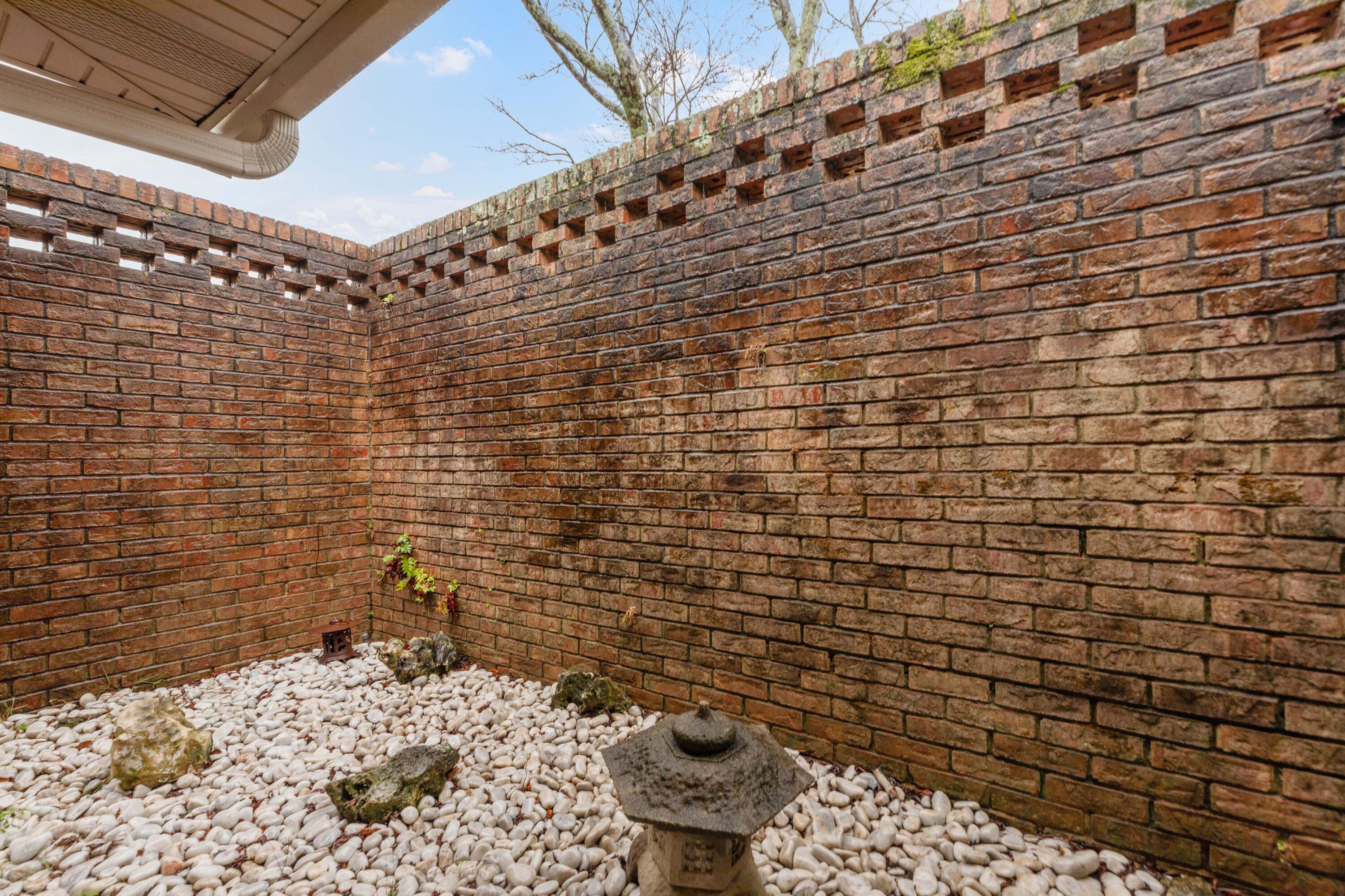 LAKE LORRAINE ESTATES - Residential