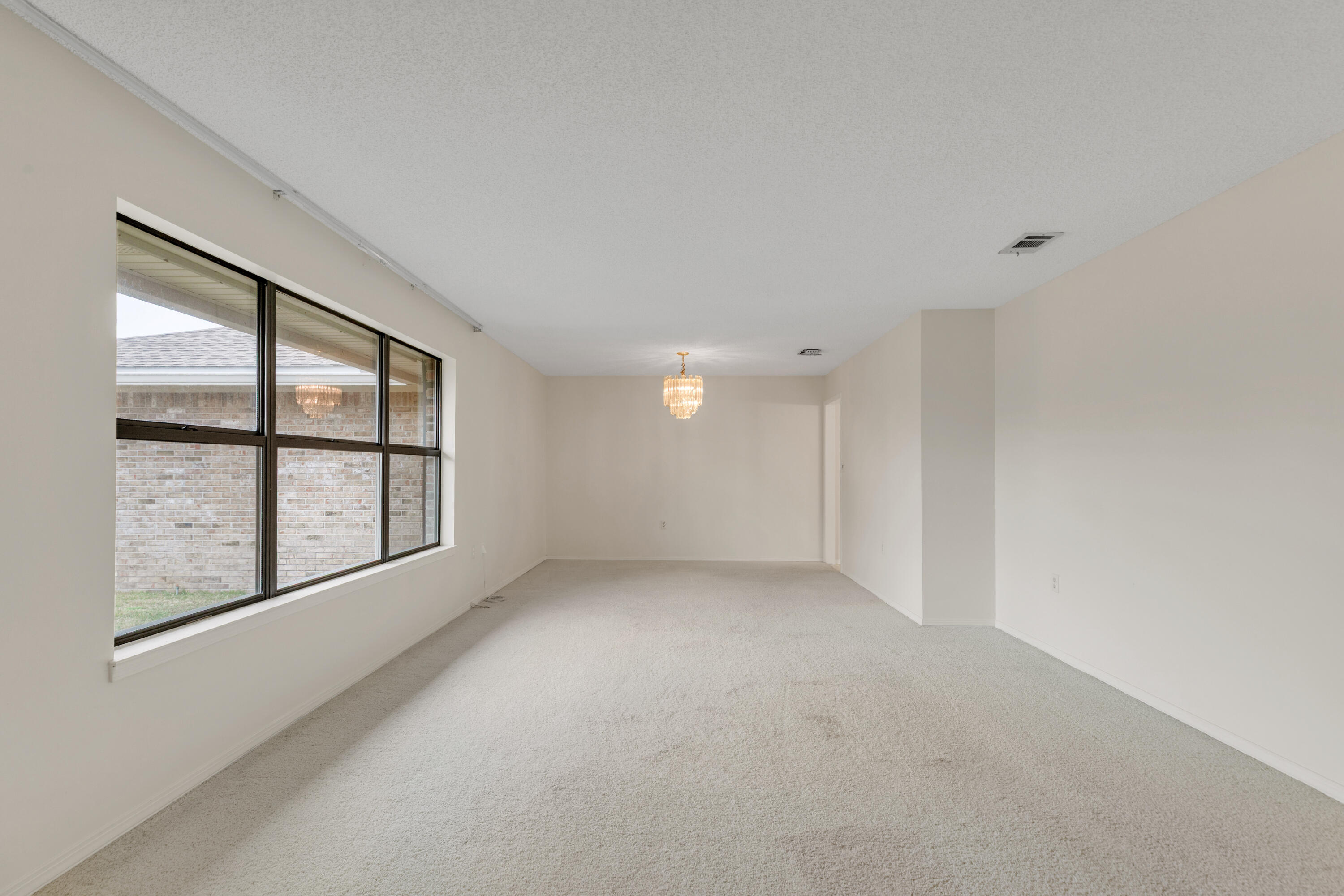 LAKE LORRAINE ESTATES - Residential