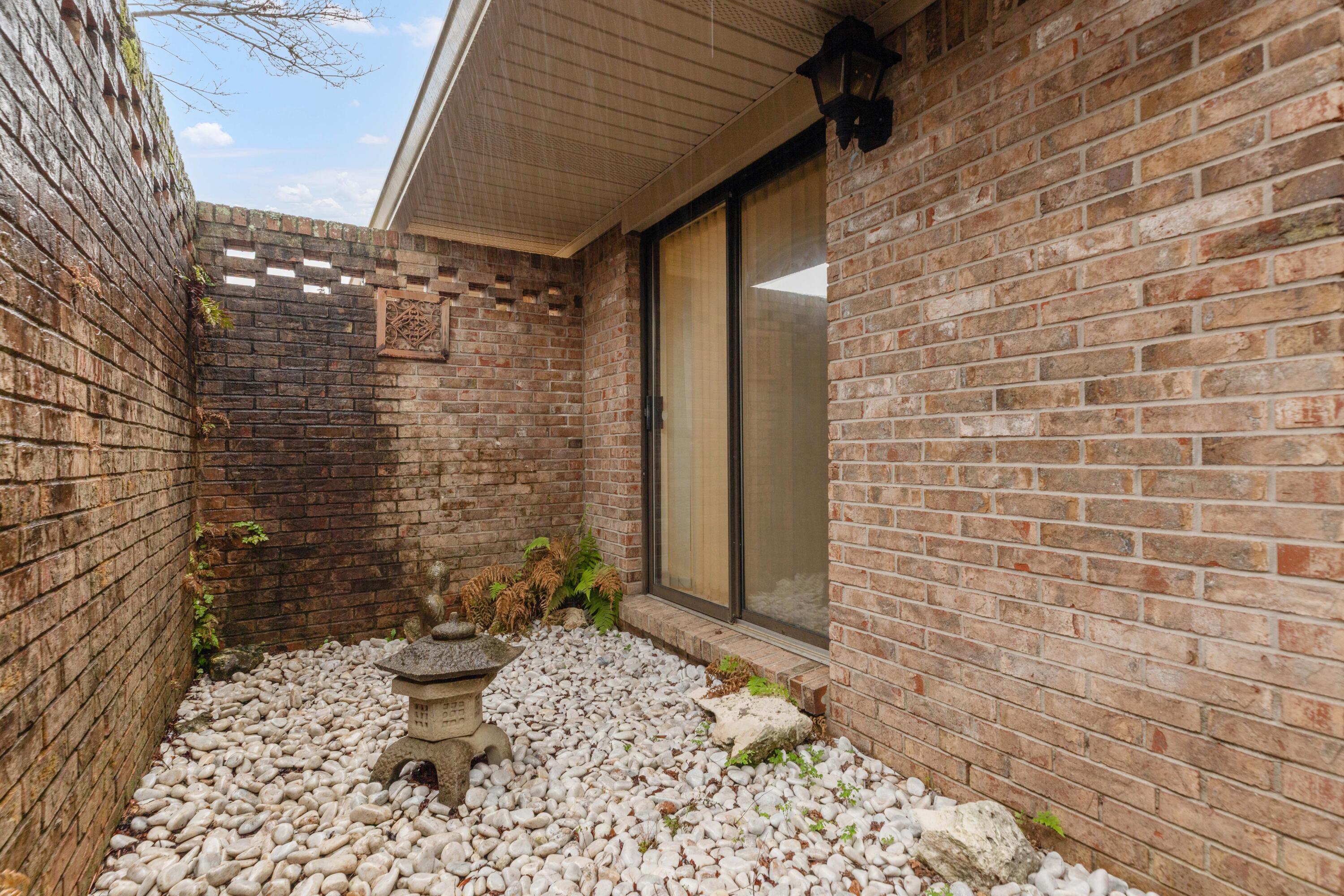 LAKE LORRAINE ESTATES - Residential