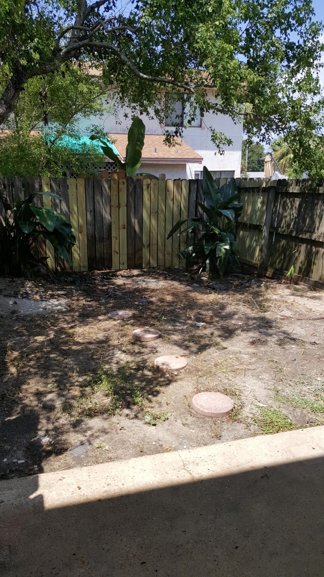 INDIAN HILLS - Residential Lease