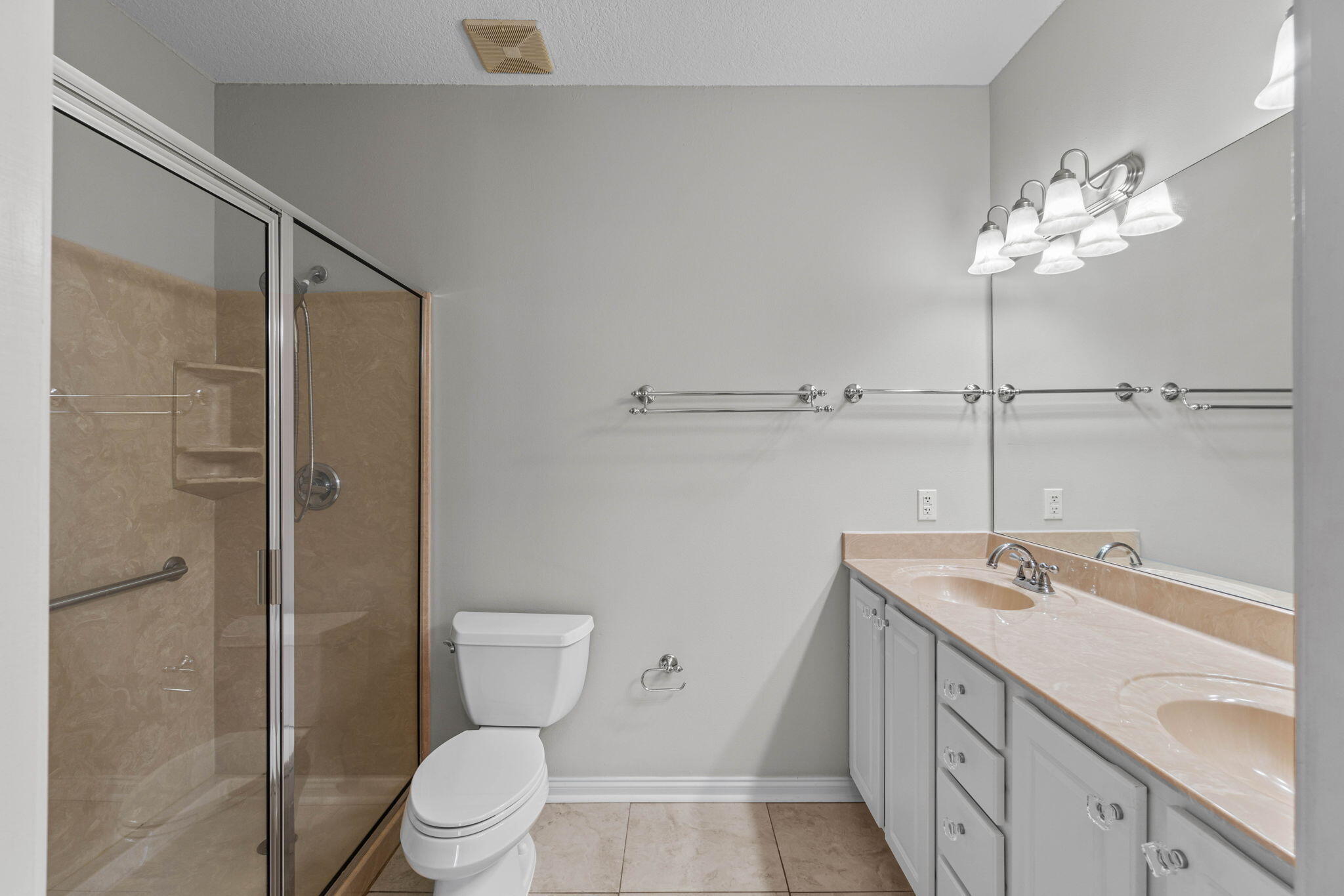 FRENCH QUARTERS - Residential Lease