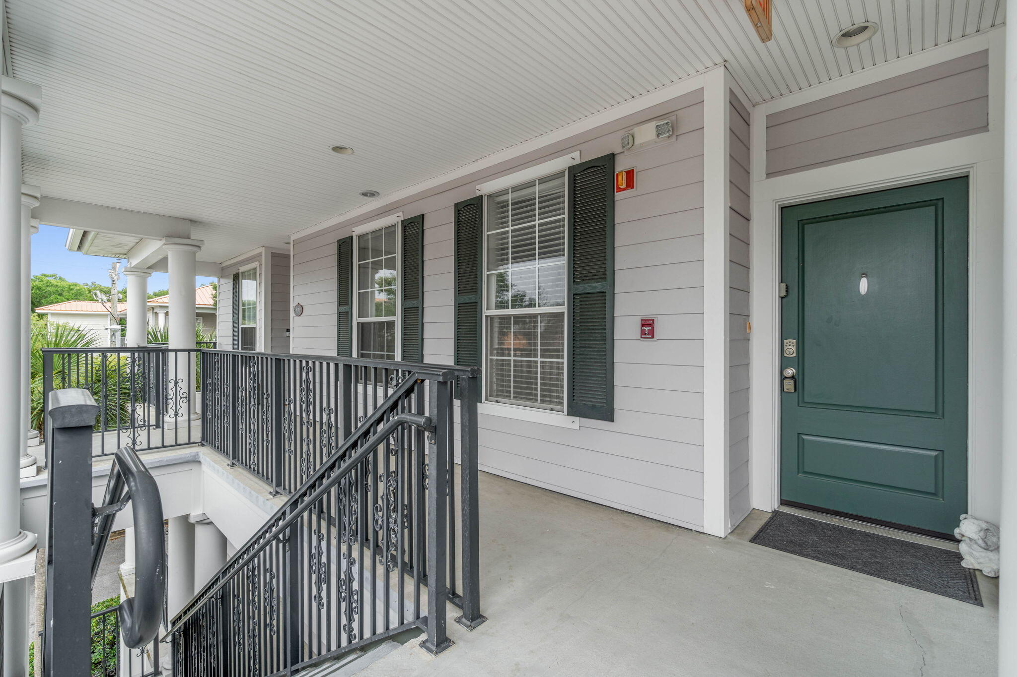 FRENCH QUARTERS - Residential Lease