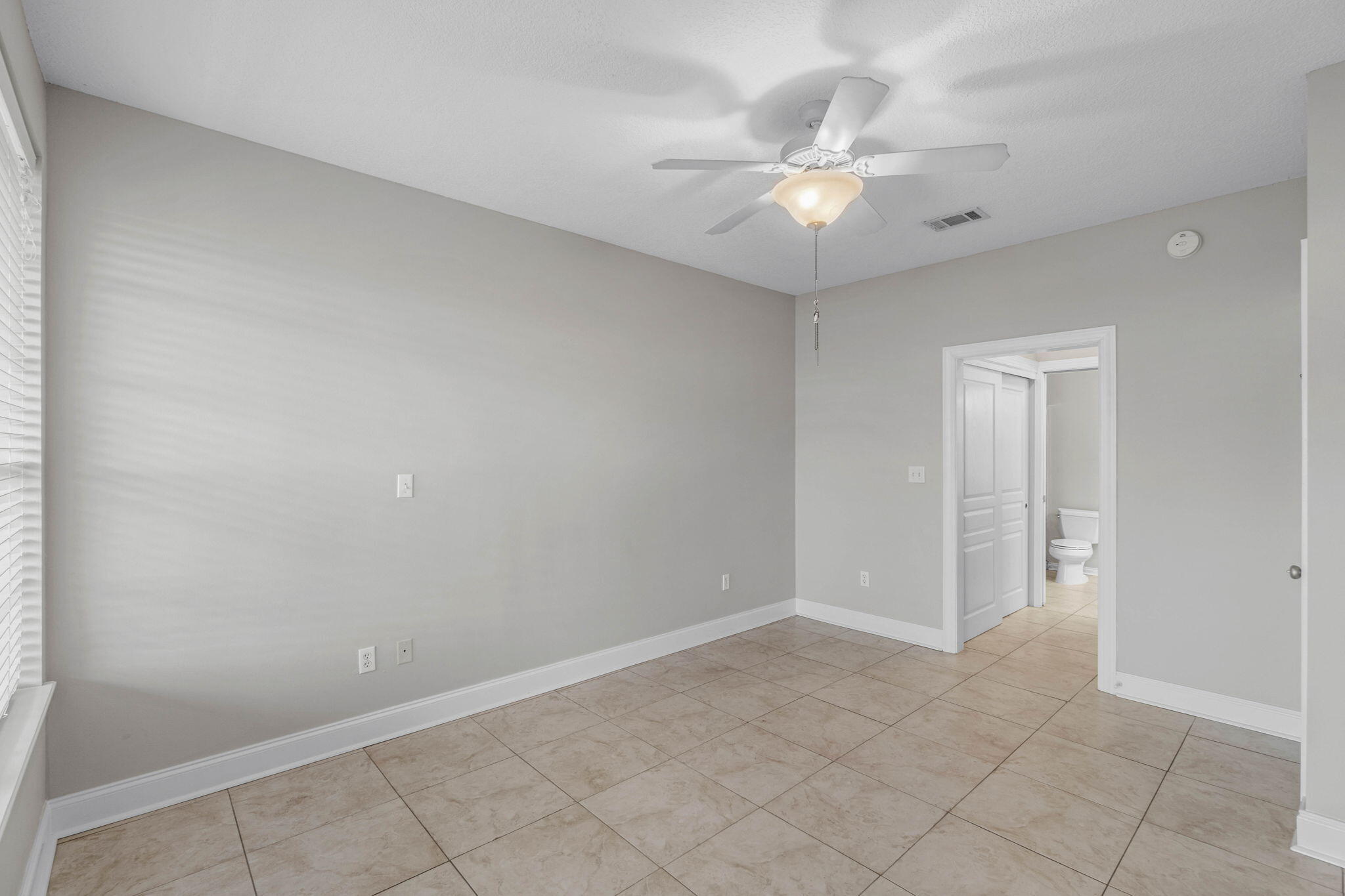 FRENCH QUARTERS - Residential Lease