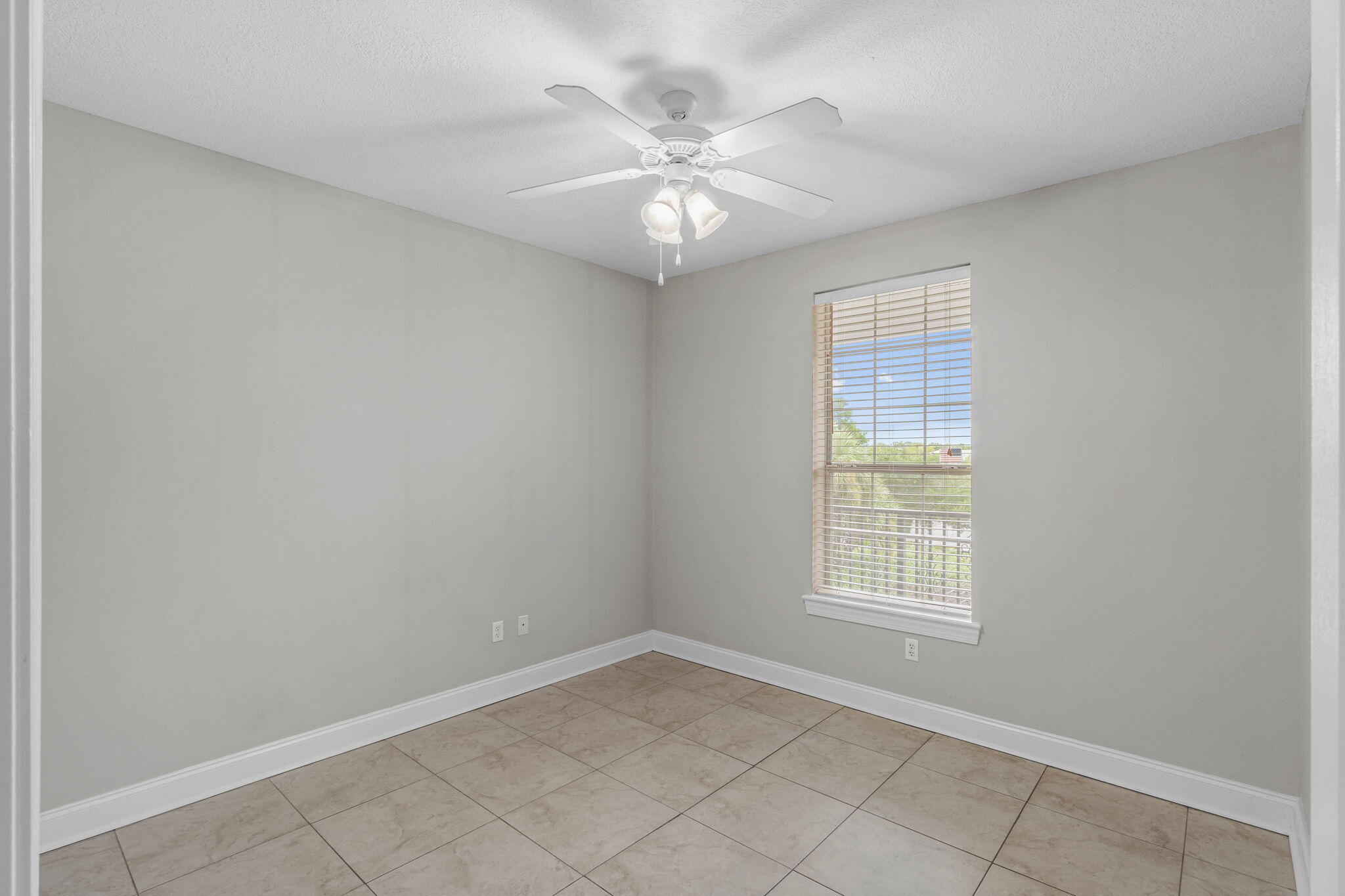 FRENCH QUARTERS - Residential Lease