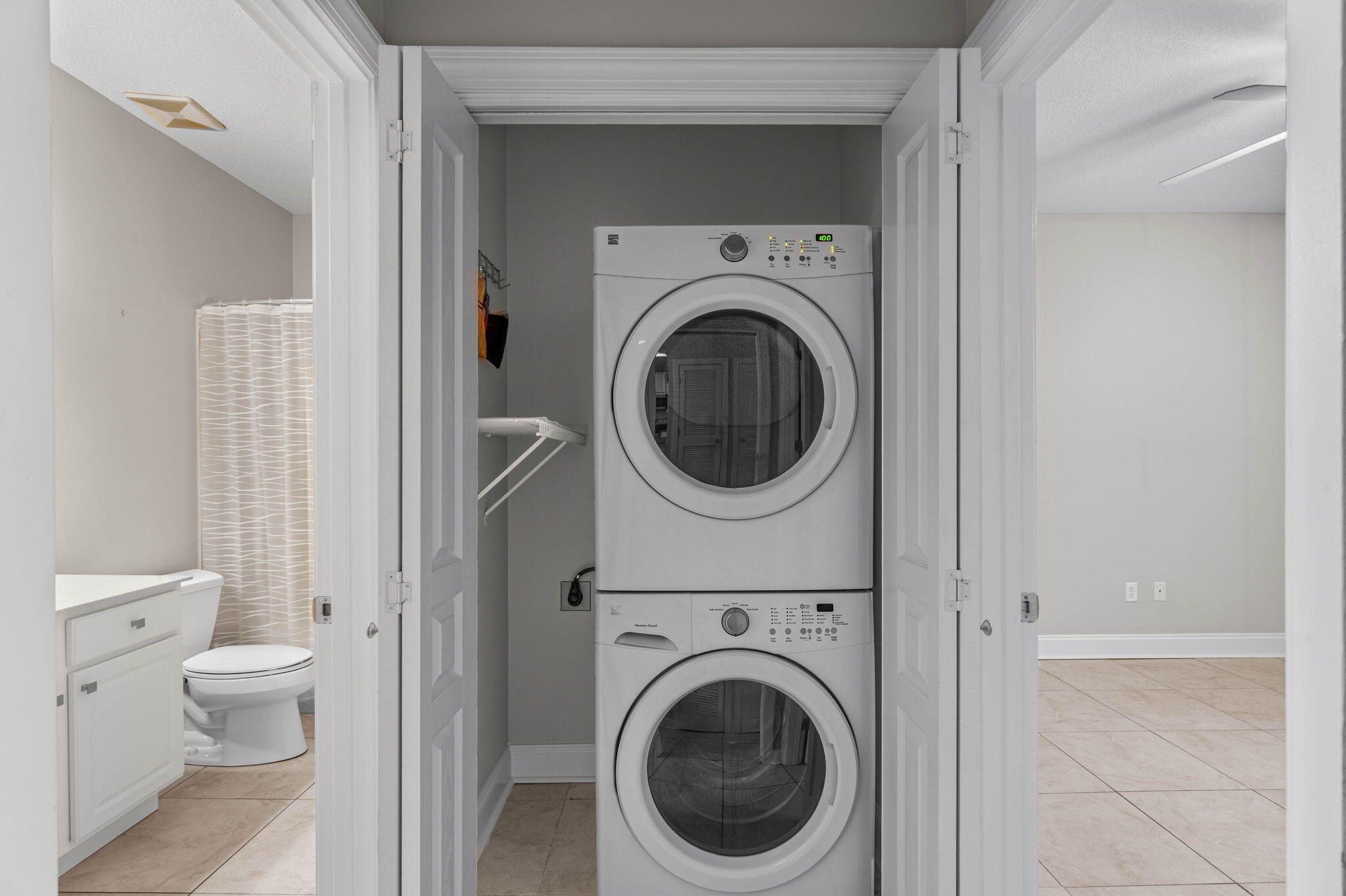 FRENCH QUARTERS - Residential Lease
