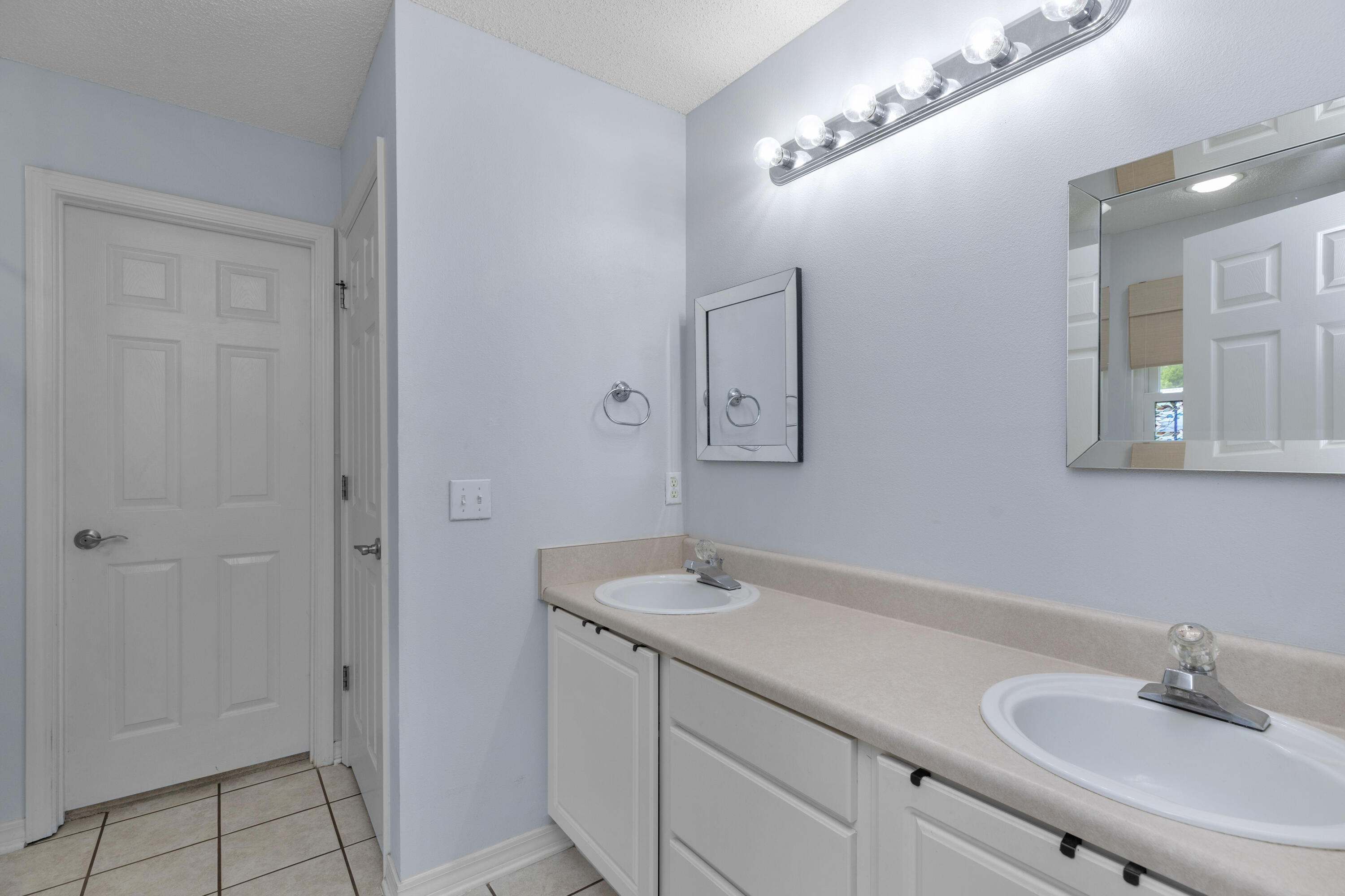 ASHWOOD 1ST ADDN - Residential