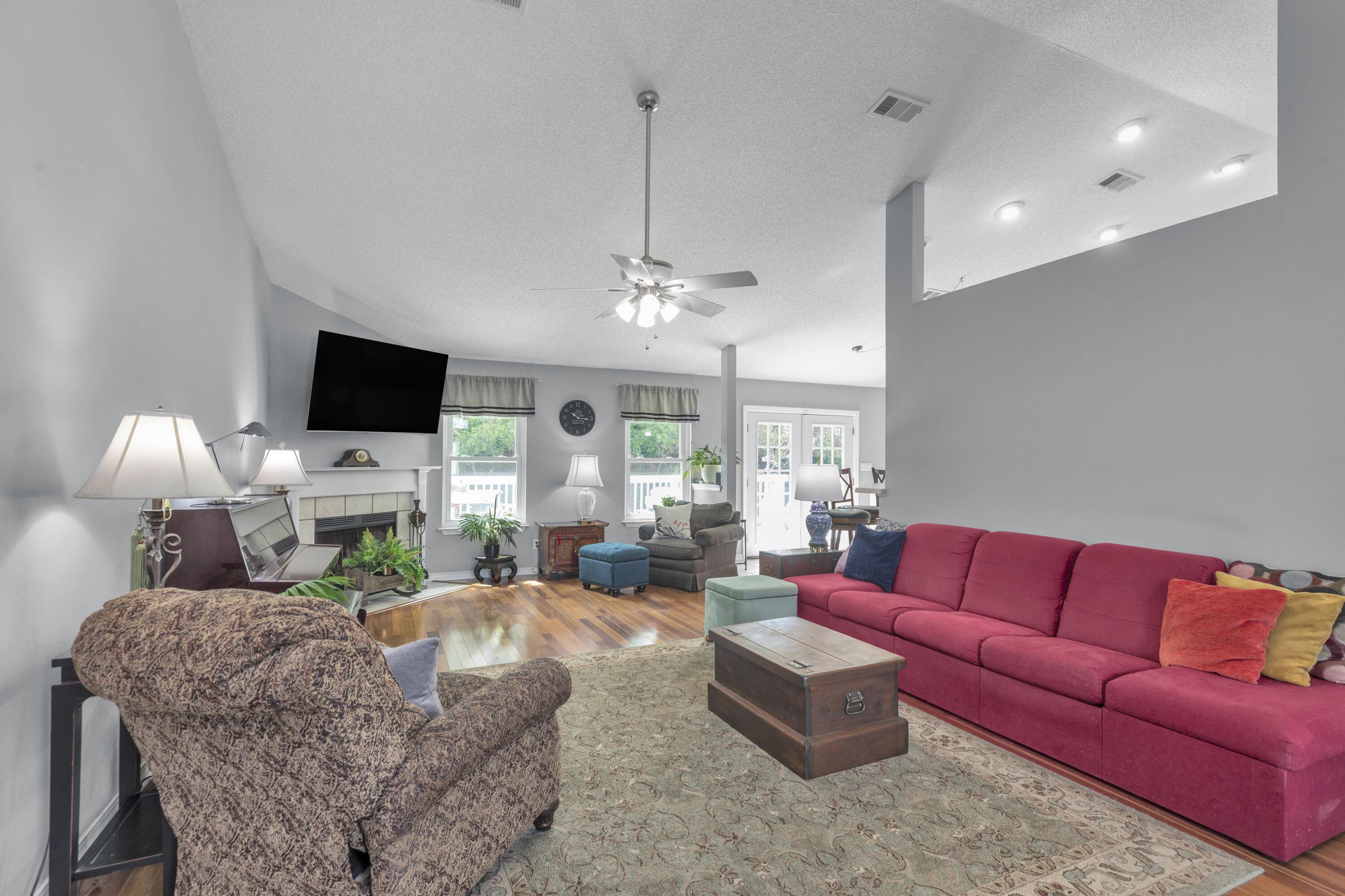 ASHWOOD 1ST ADDN - Residential