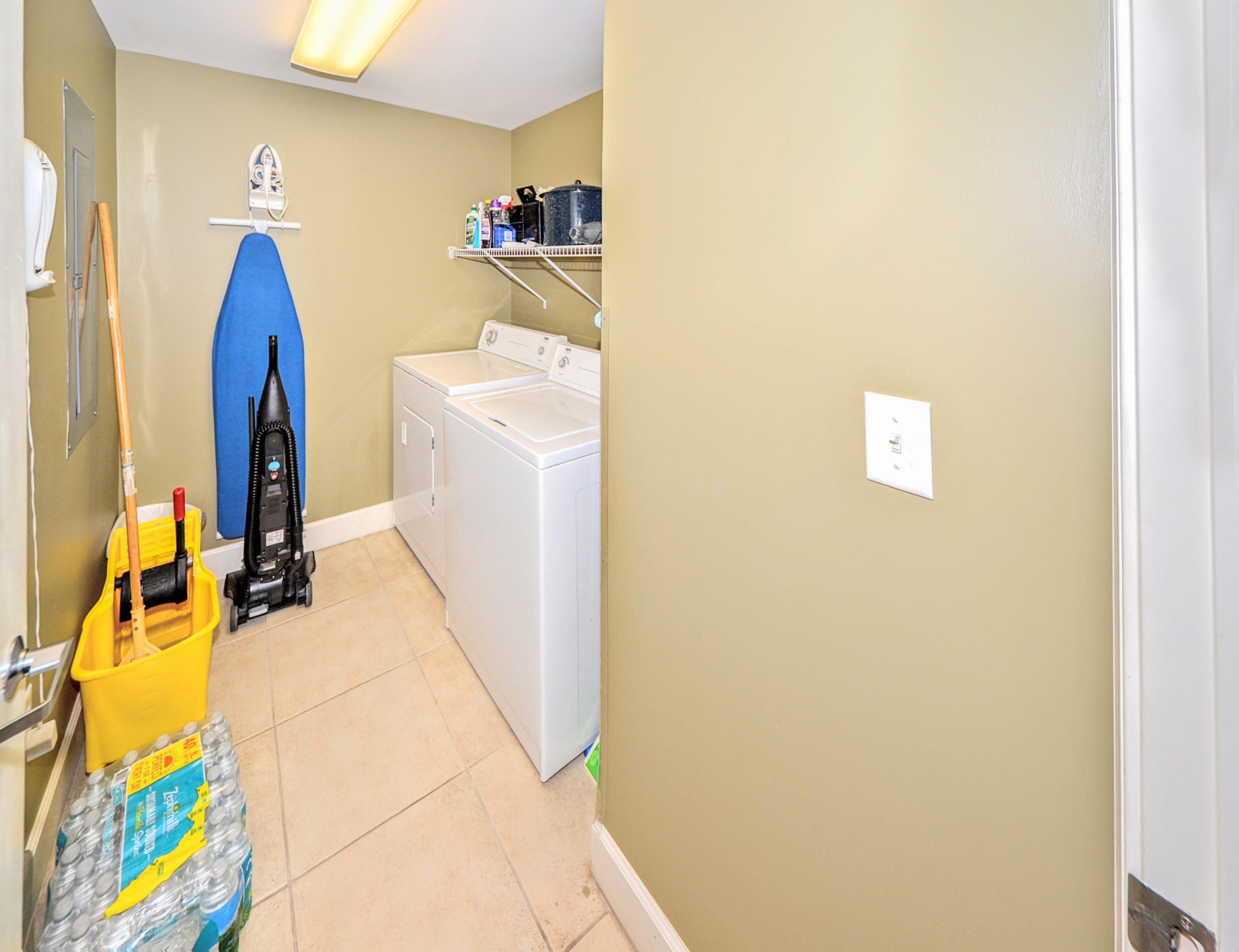 SUNRISE BEACH - Residential