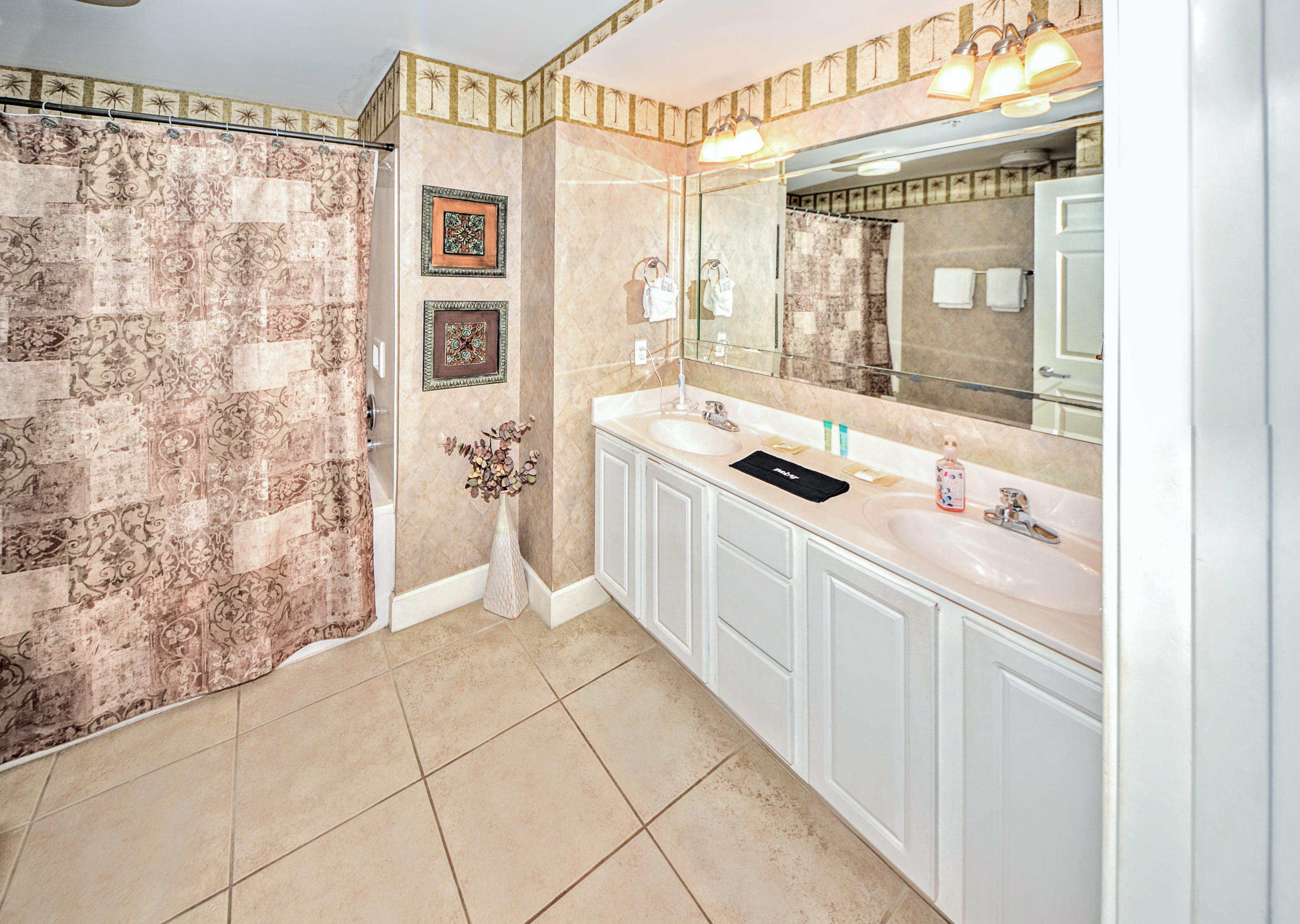 SUNRISE BEACH - Residential