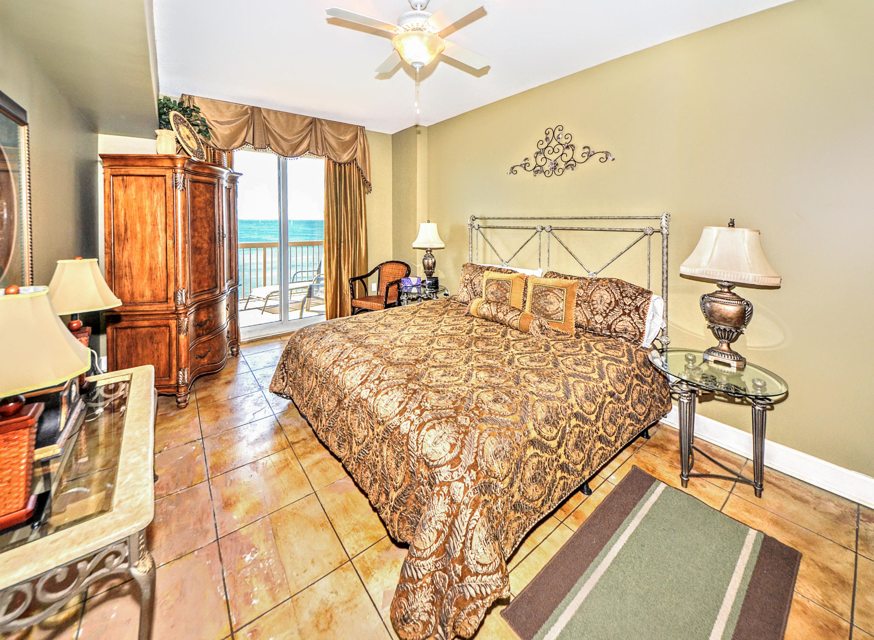 SUNRISE BEACH - Residential