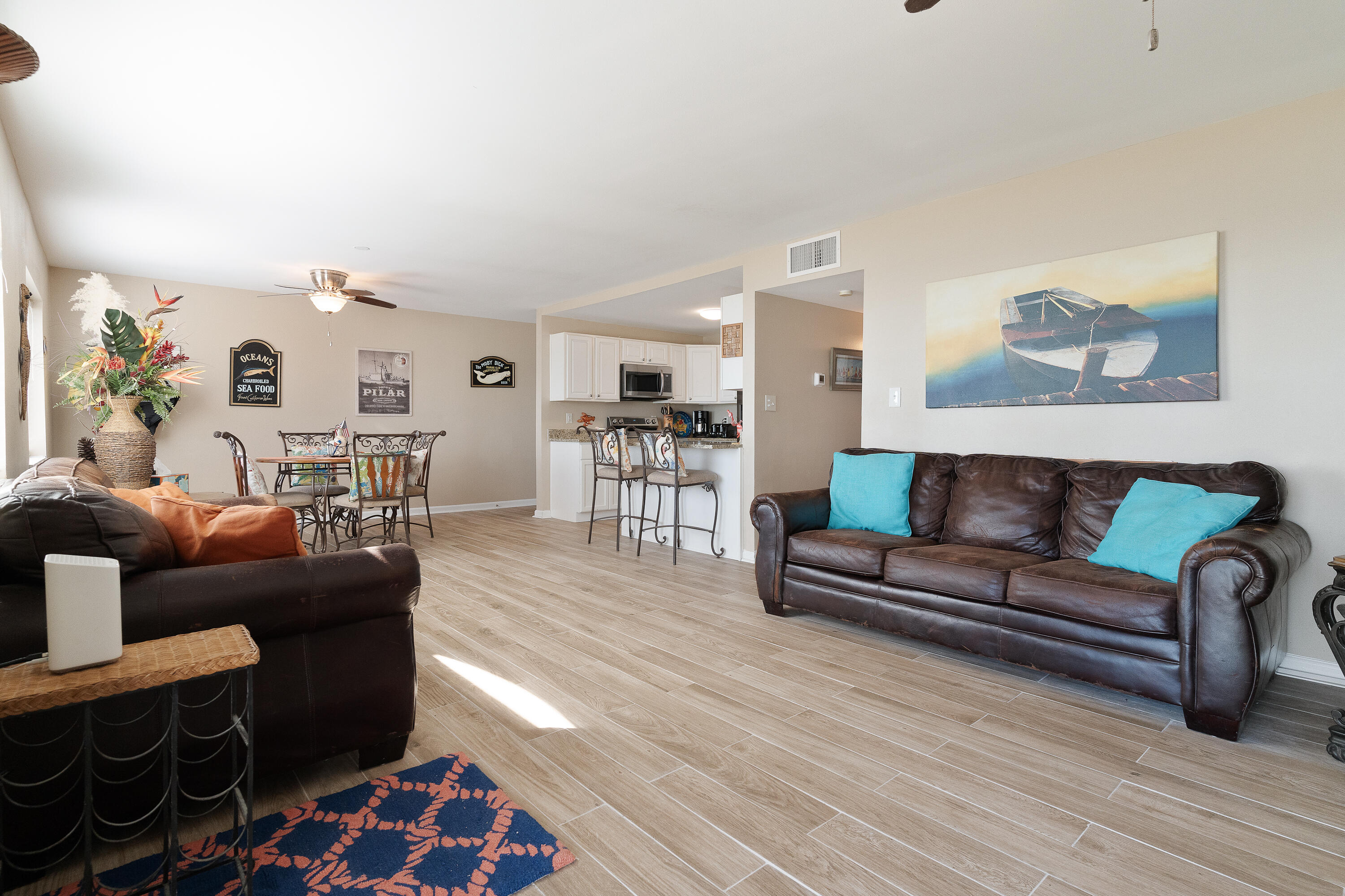 FINISTERRA CONDO - Residential