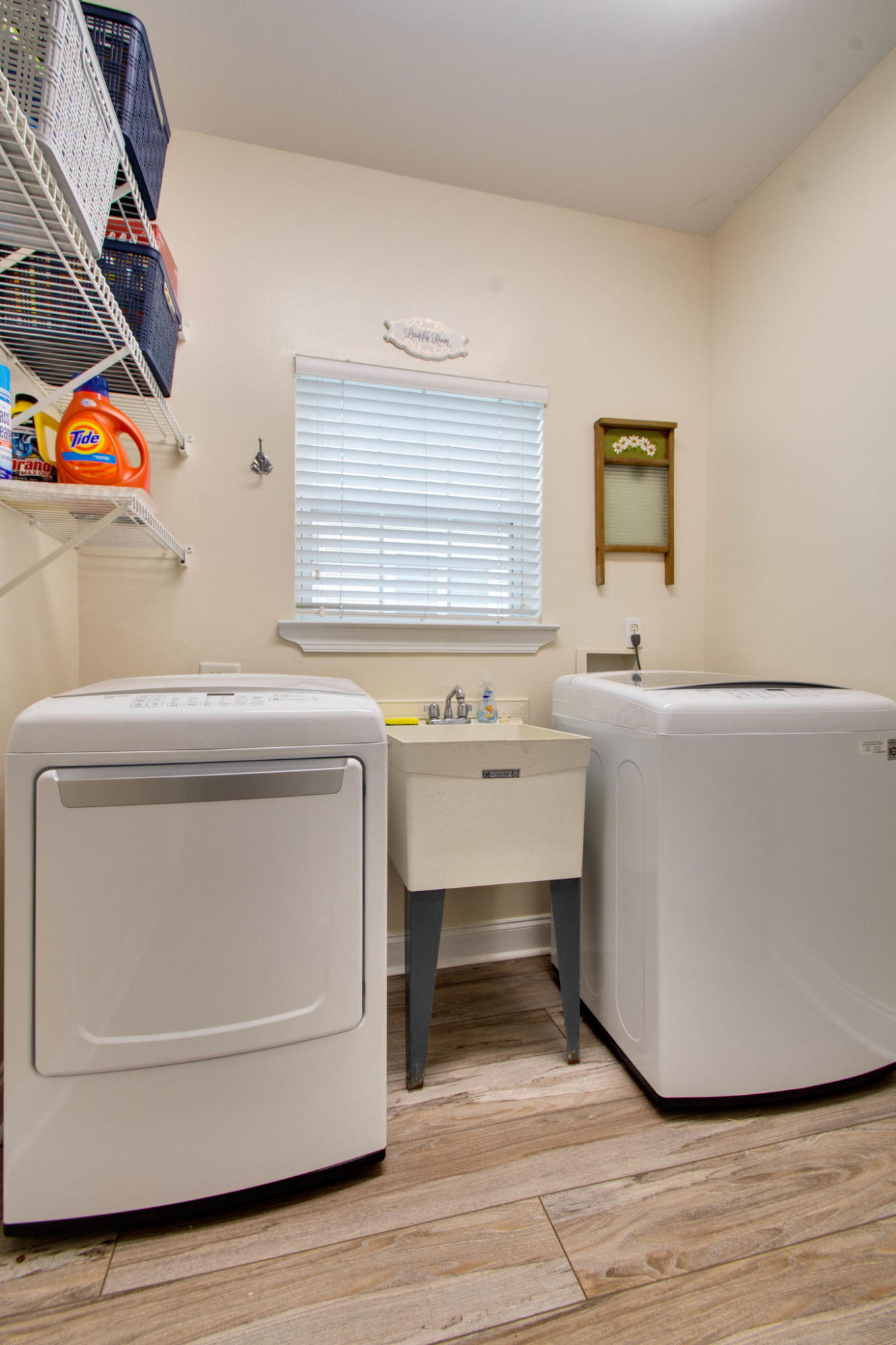 SOVEREIGN ISLE S/D - Residential