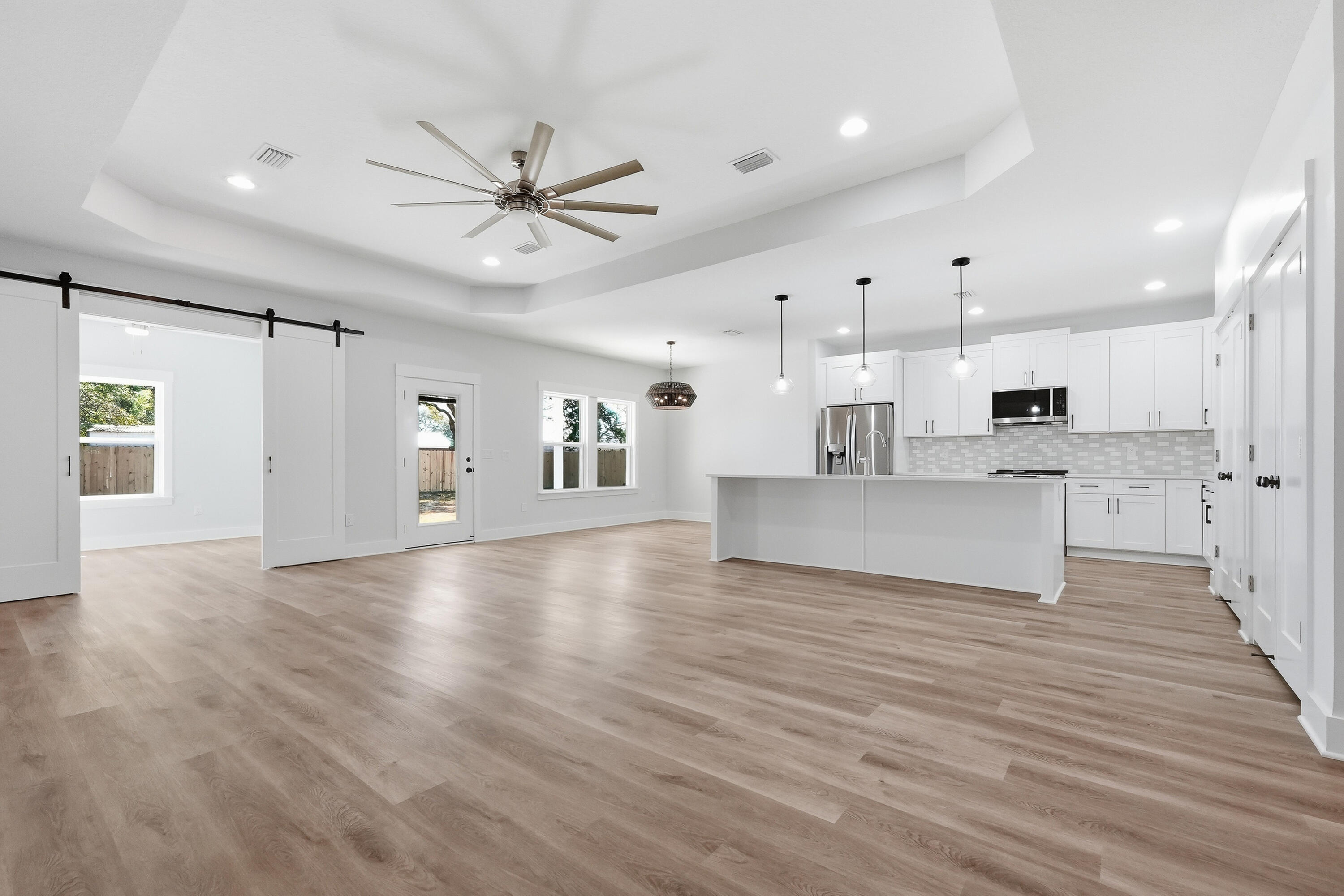 SPRINGDALE UNIT #1 LOT 3 BLK 4 - Residential