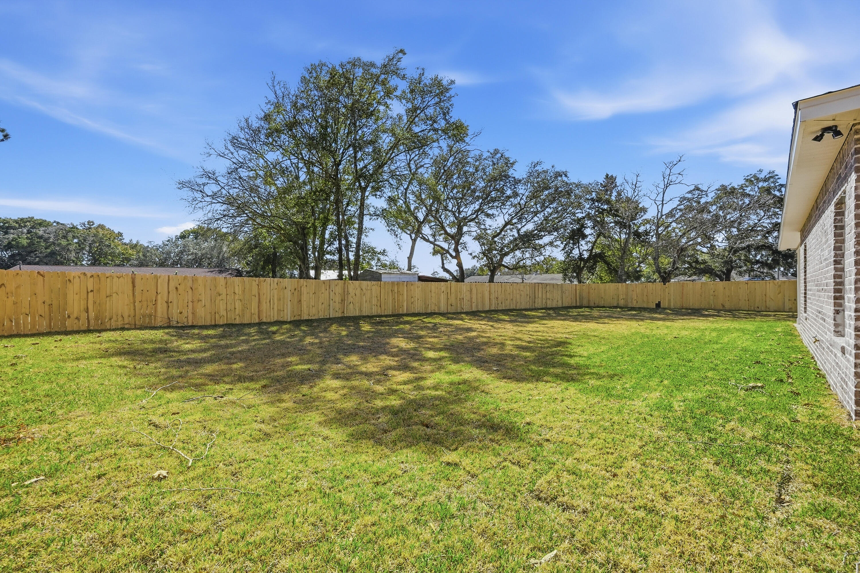 SPRINGDALE UNIT #1 LOT 3 BLK 4 - Residential