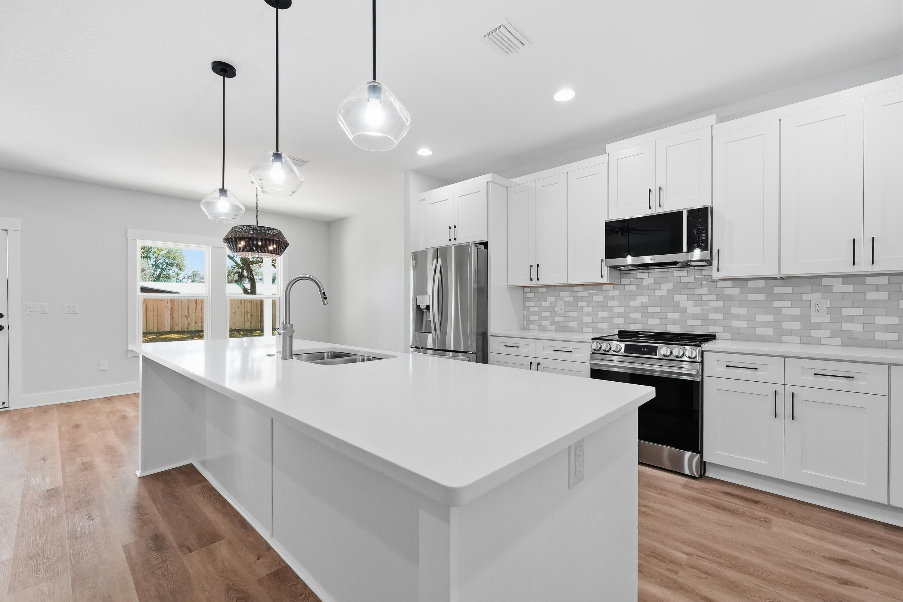 SPRINGDALE UNIT #1 LOT 3 BLK 4 - Residential