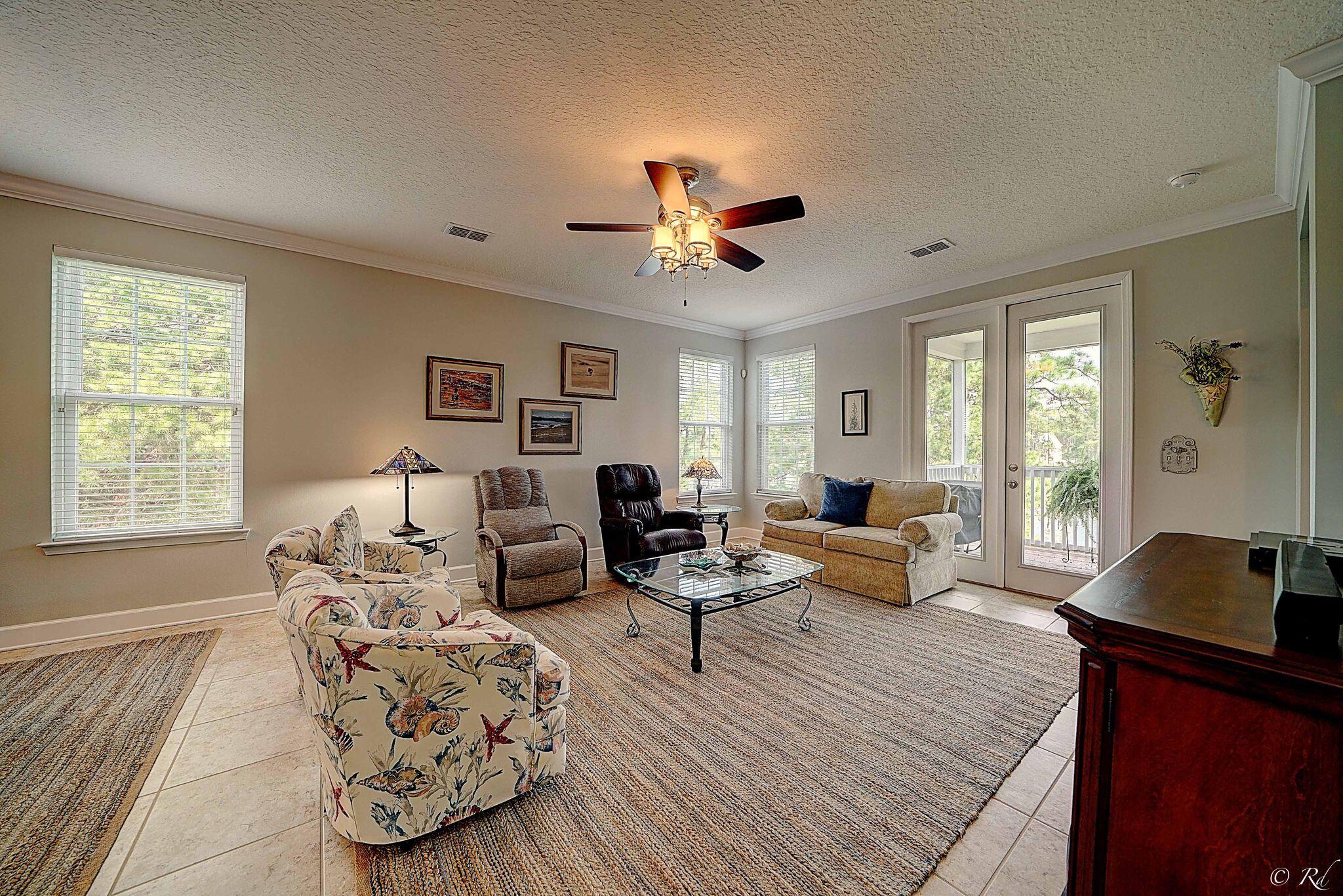 TURTLE COVE - Residential