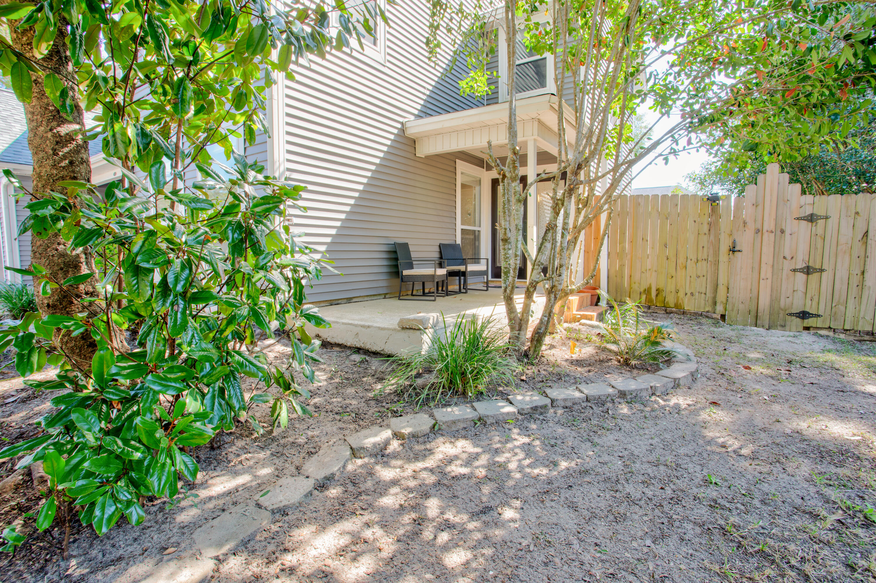 MAGNOLIA SHORES S/D - Residential