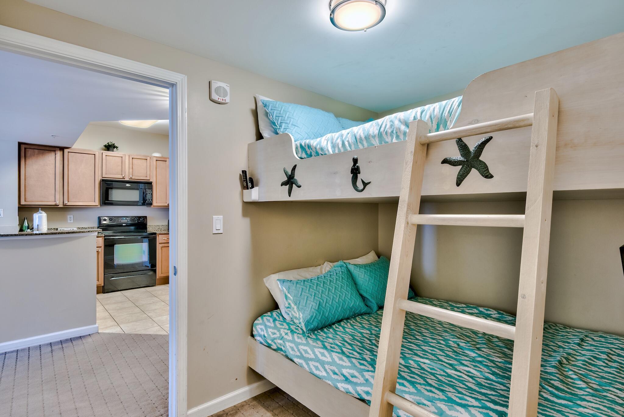 THE PALMS OF DESTIN - Residential