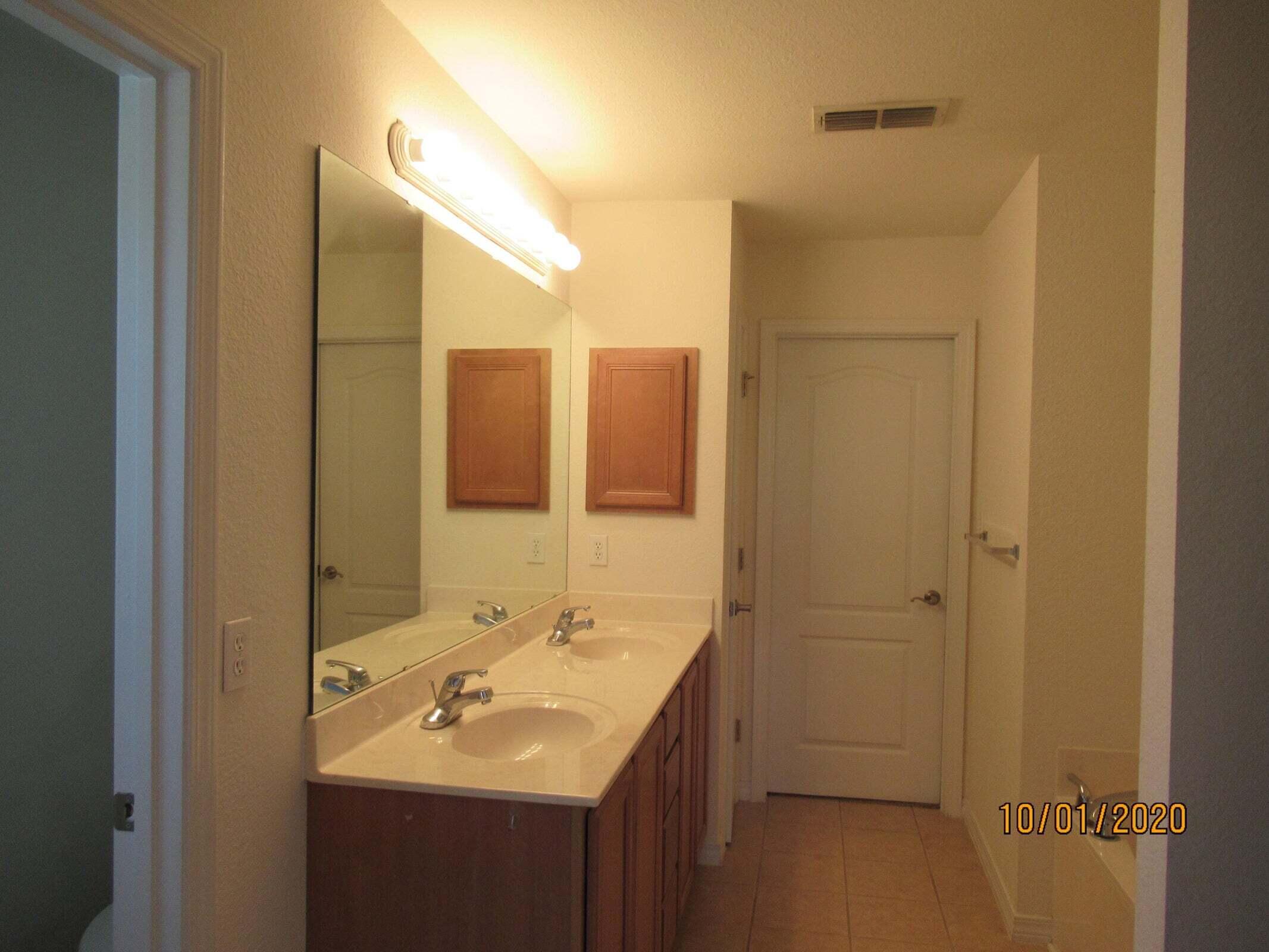 DRIFTWOOD ESTATES - Residential Lease