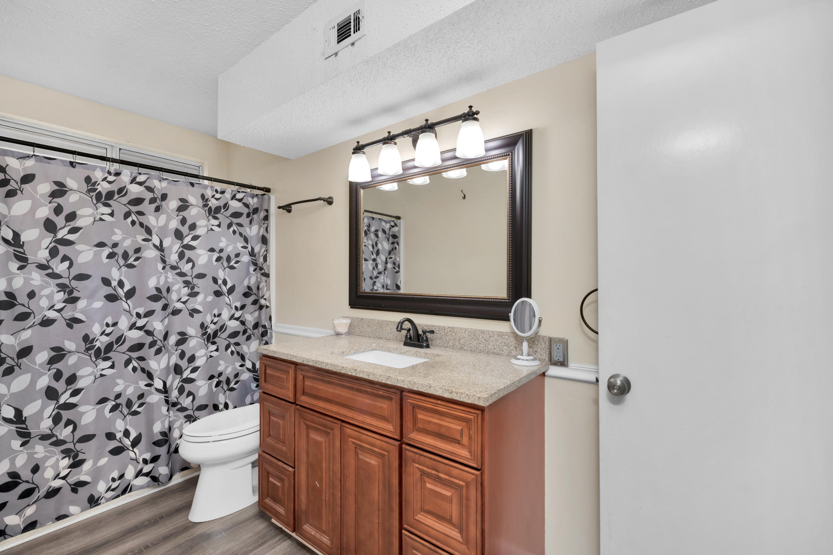 YORKTOWN AT WILLOW BEND - Residential