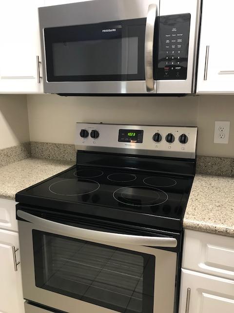 THE OAKS AT NICEVILLE - Residential Lease