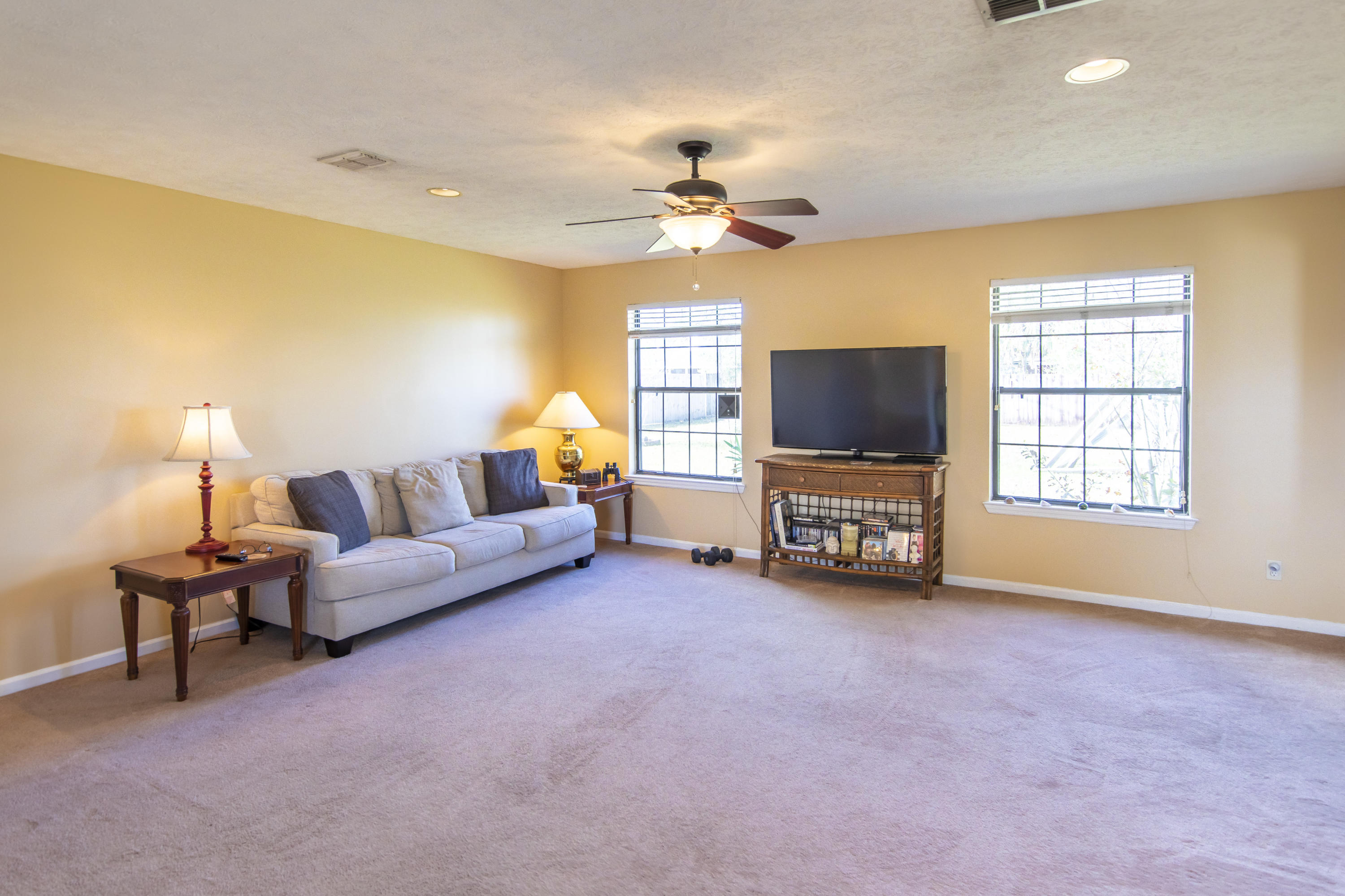 MOWAT HIGHLANDS PH 01 - Residential