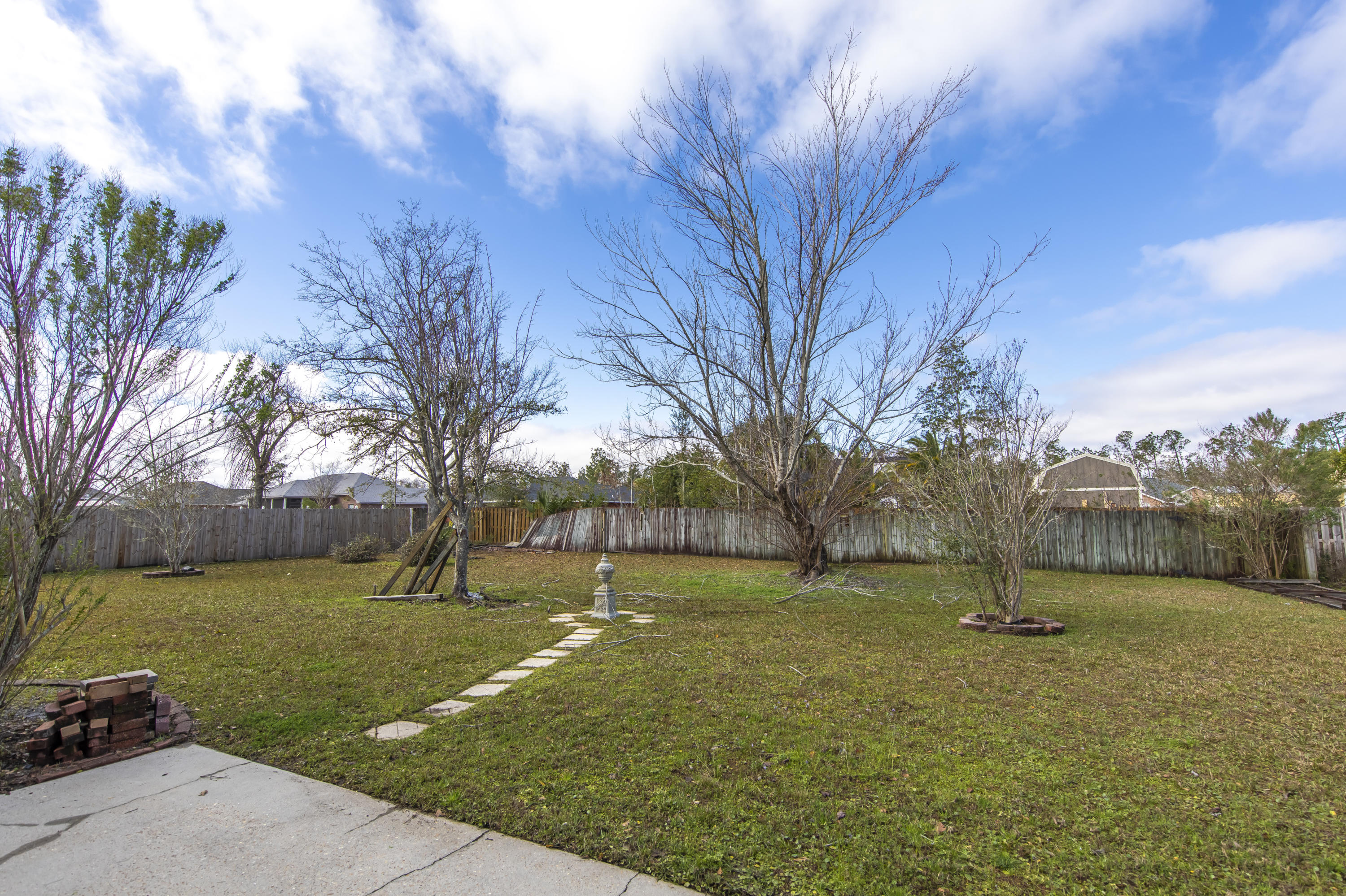 MOWAT HIGHLANDS PH 01 - Residential