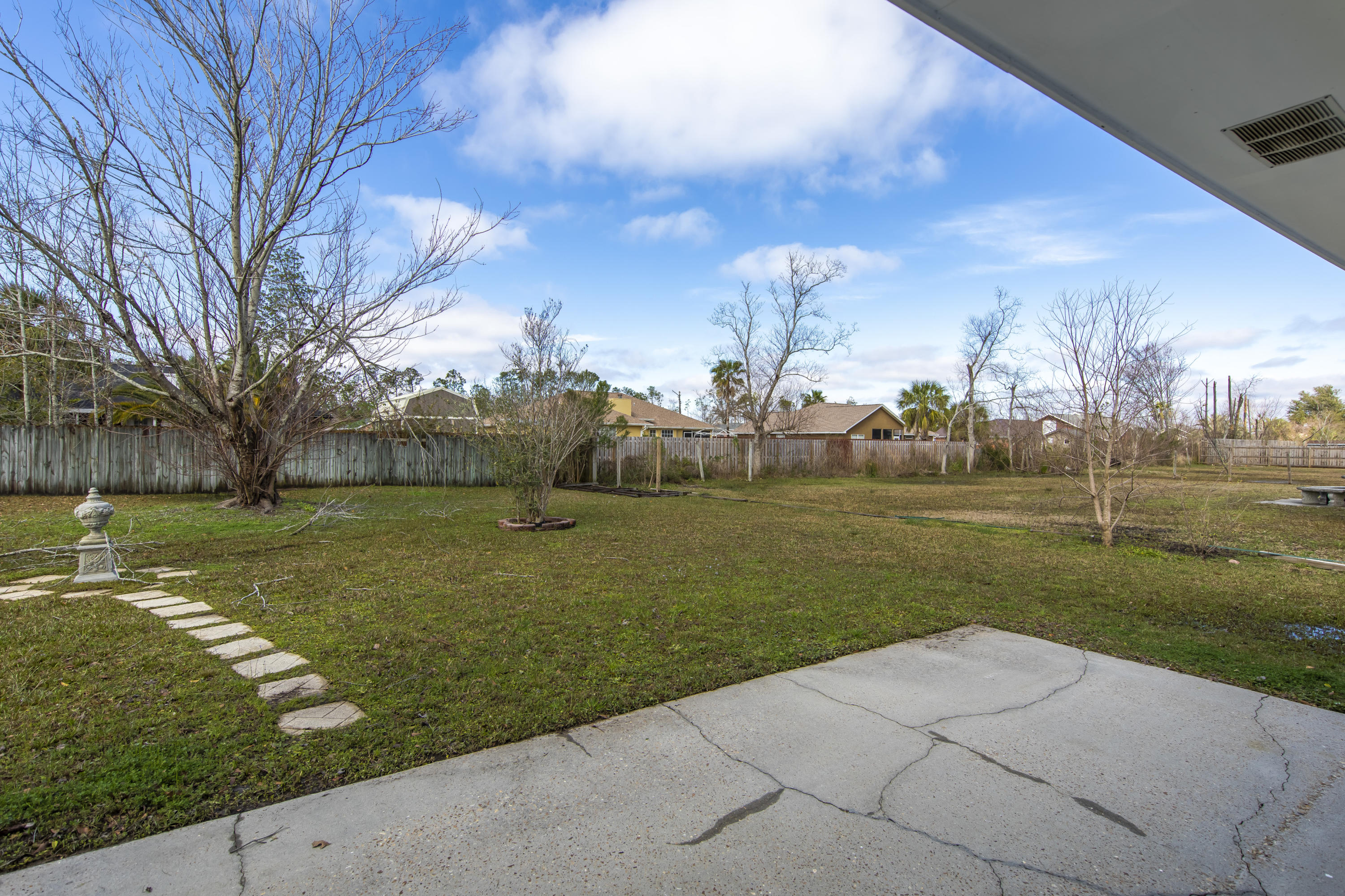 MOWAT HIGHLANDS PH 01 - Residential