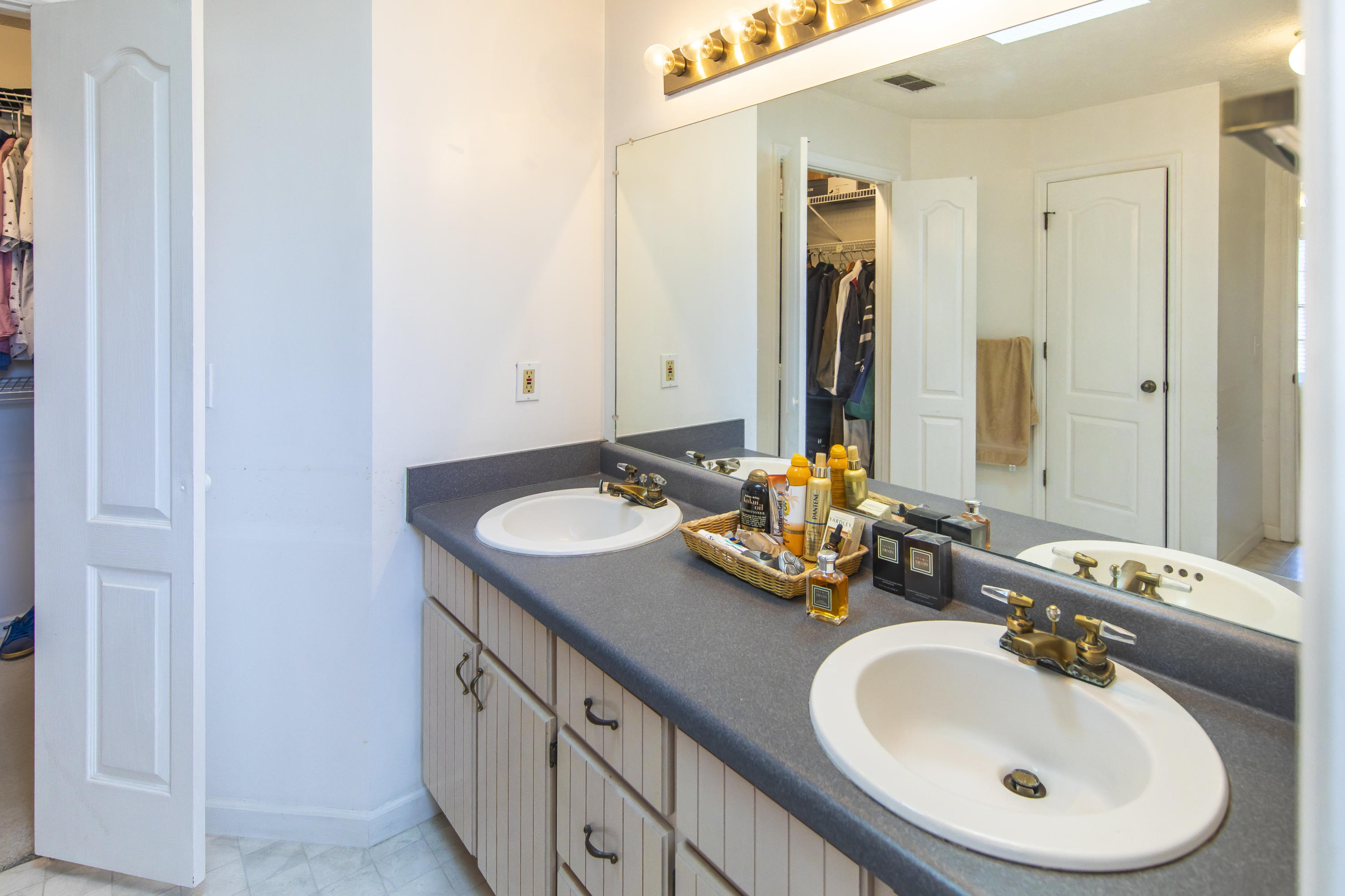 MOWAT HIGHLANDS PH 01 - Residential