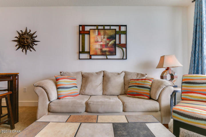 MAJESTIC BEACH TOWERS II - Residential