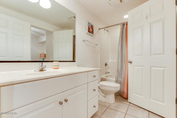 MAJESTIC BEACH TOWERS II - Residential