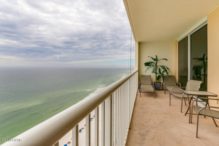 MAJESTIC BEACH TOWERS II - Residential