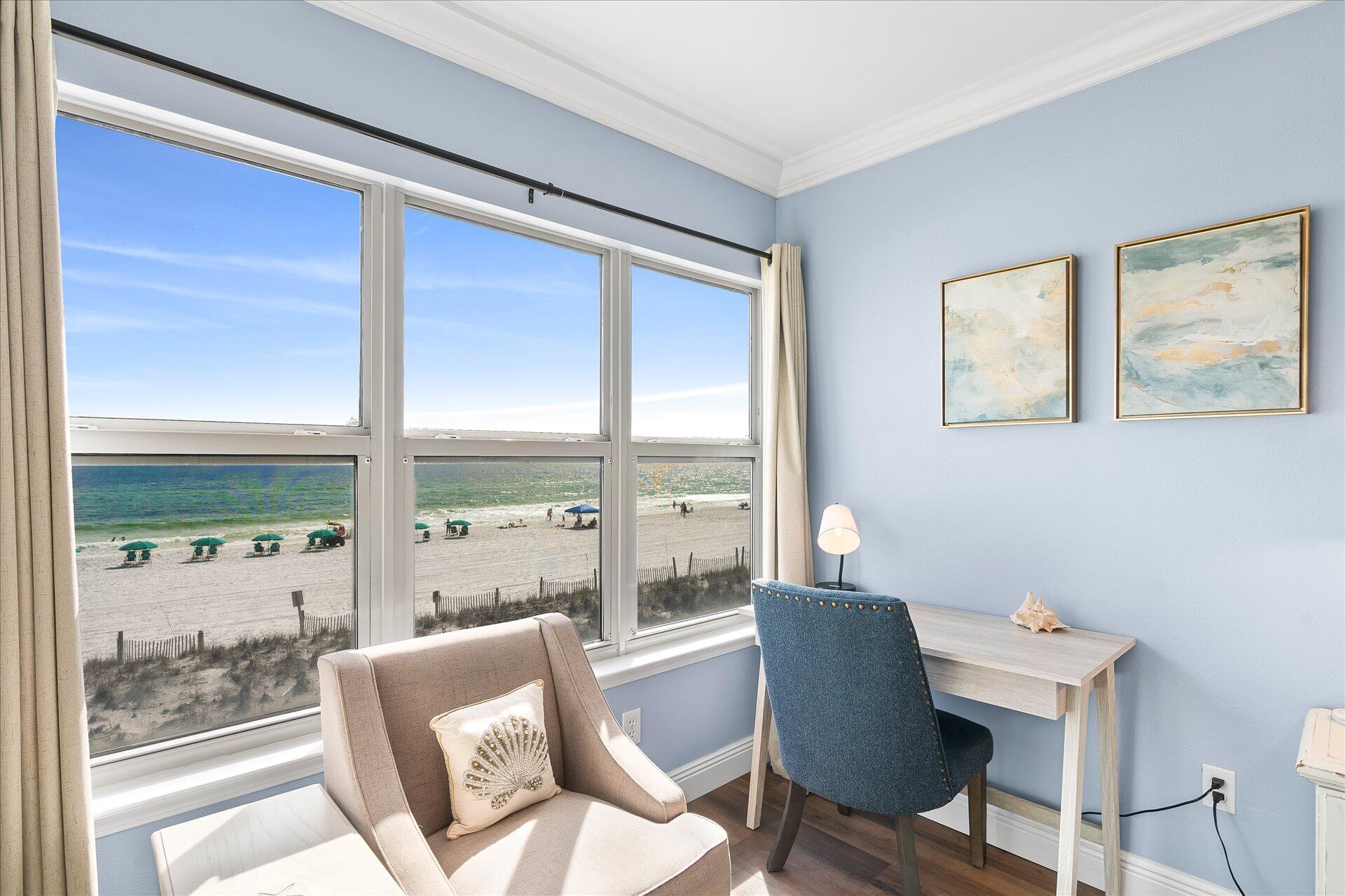 Emerald  Towers west condo - Residential