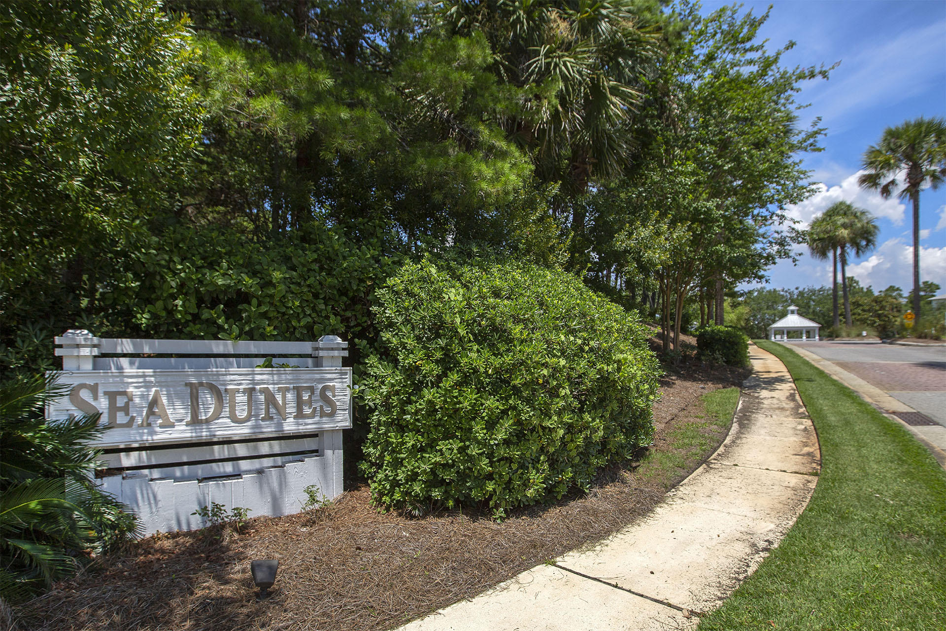 SEA DUNES - Residential