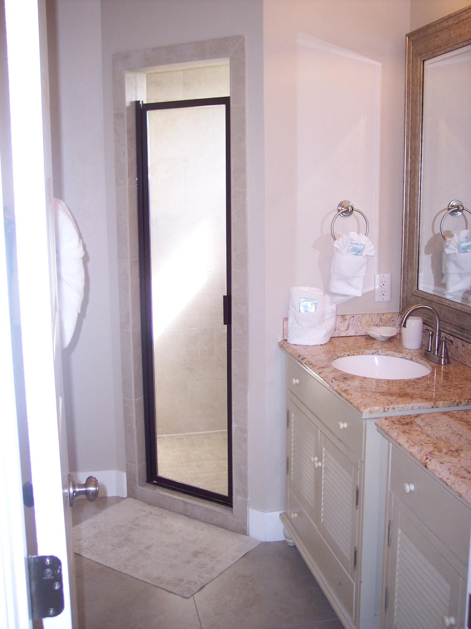 LEISURE BAY - Residential