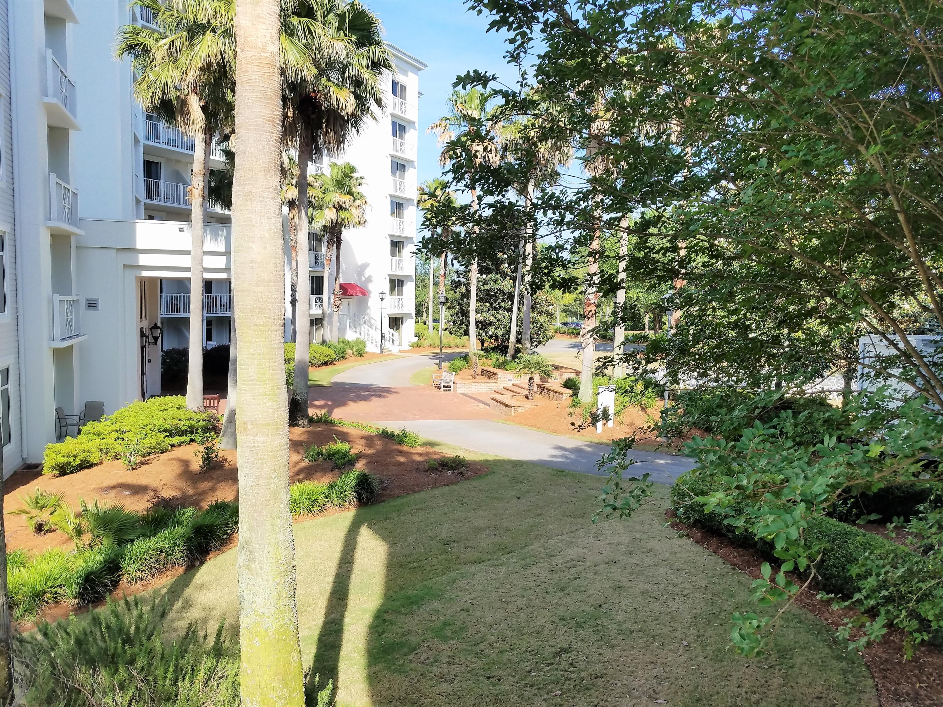 BAHIA CONDO - Residential