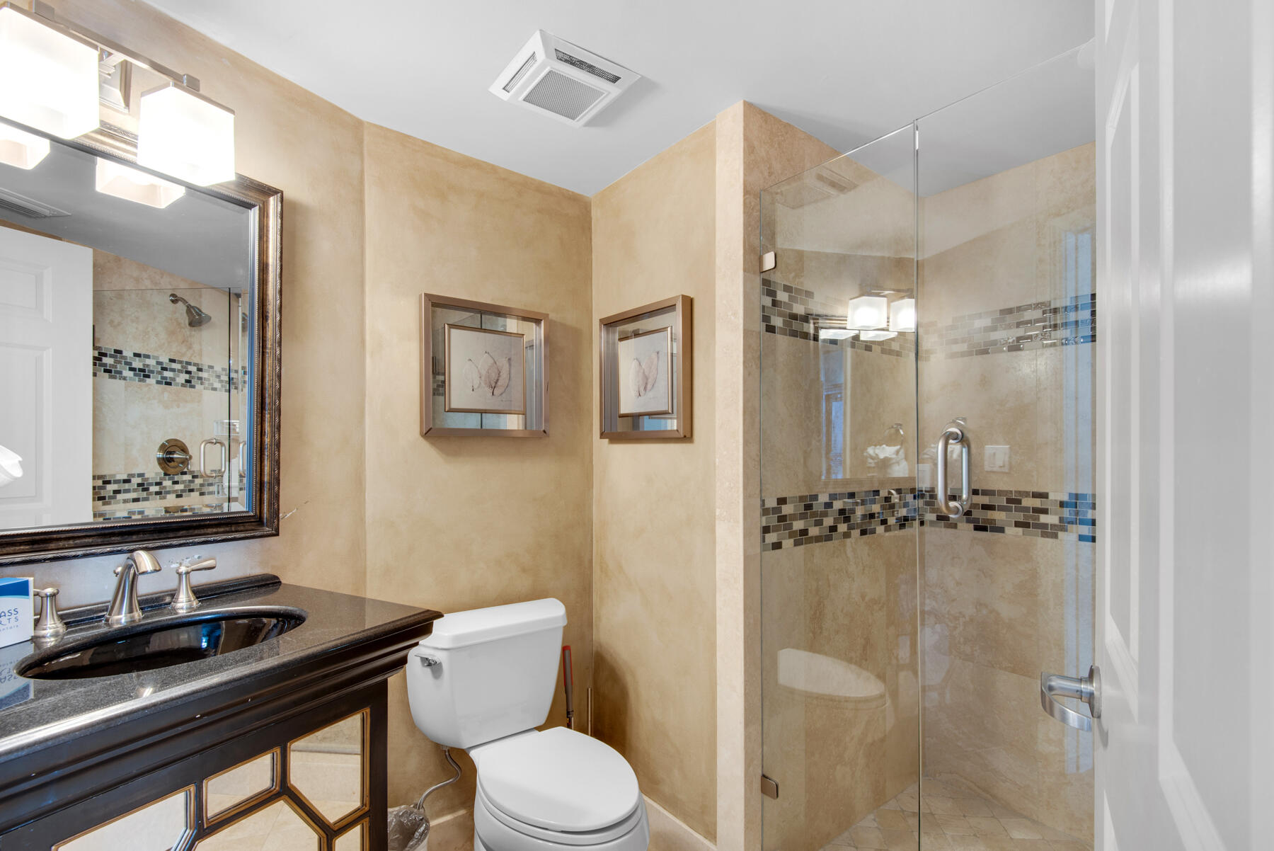 ST. MAARTEN AT SILVER SHELLS - Residential