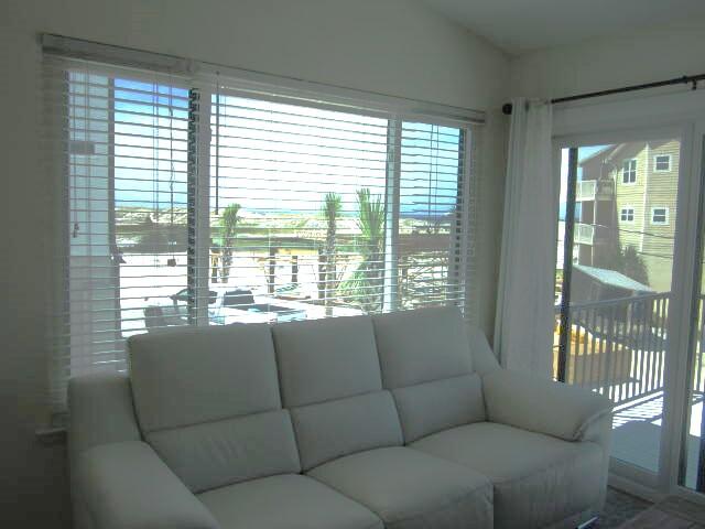 EAST PASS T/H 2 - Residential Lease