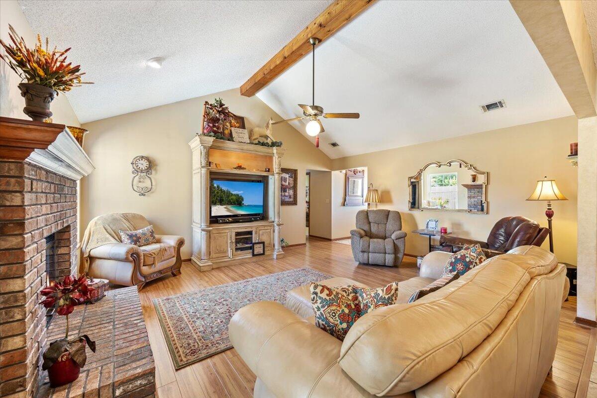 CHATEAU PRES DE LA MER - Residential