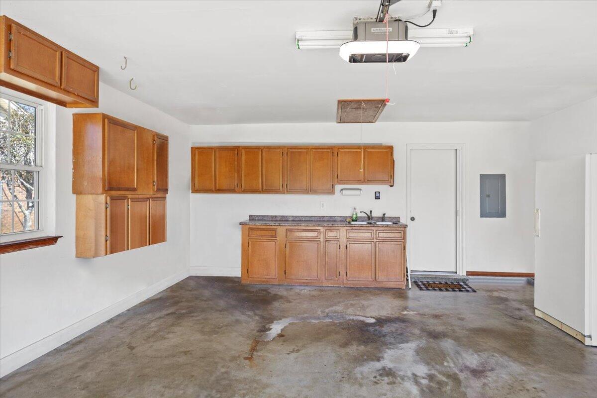 CHATEAU PRES DE LA MER - Residential