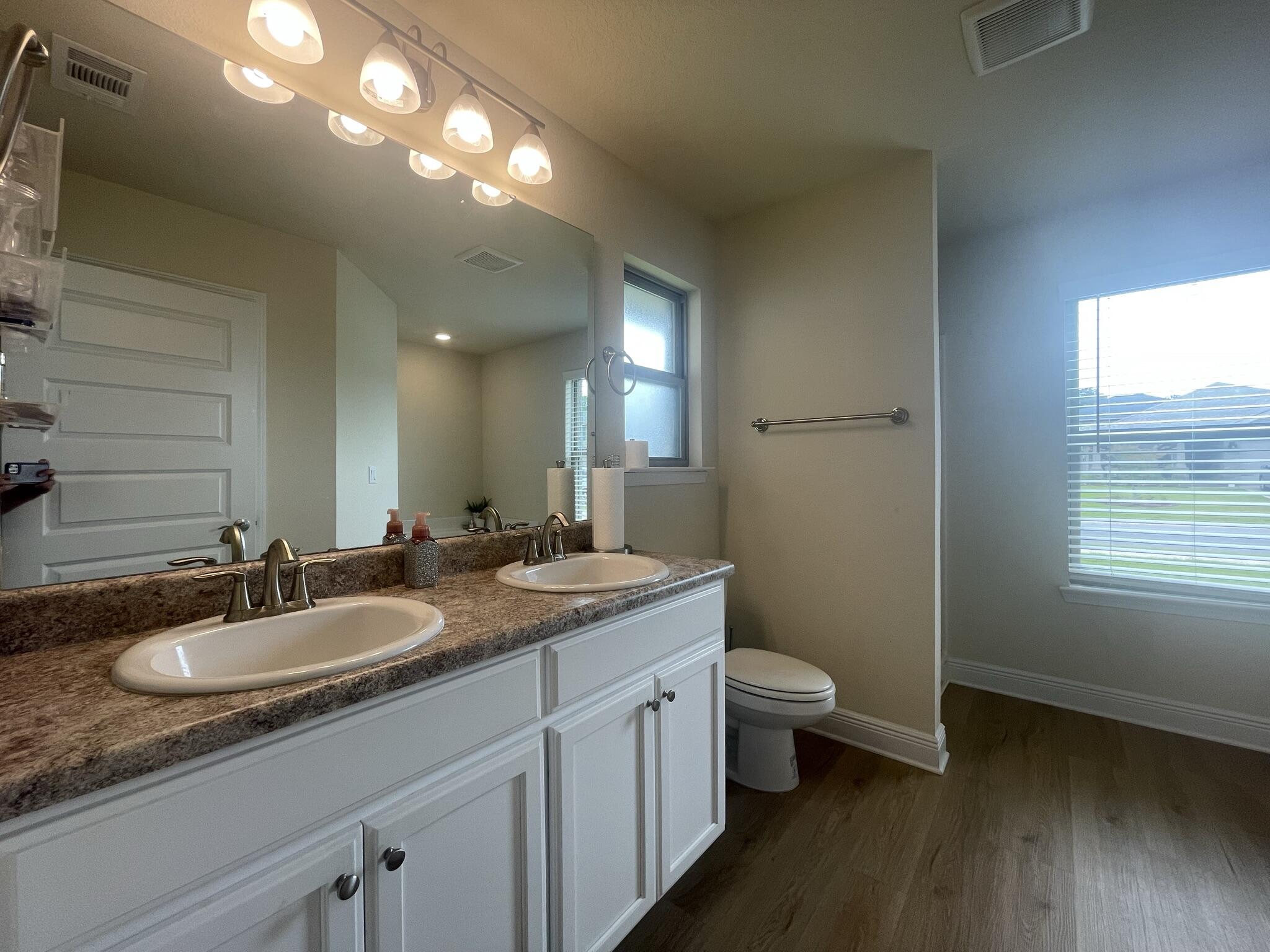 RIDGEWAY LANDING PHASE 1 - Residential Lease