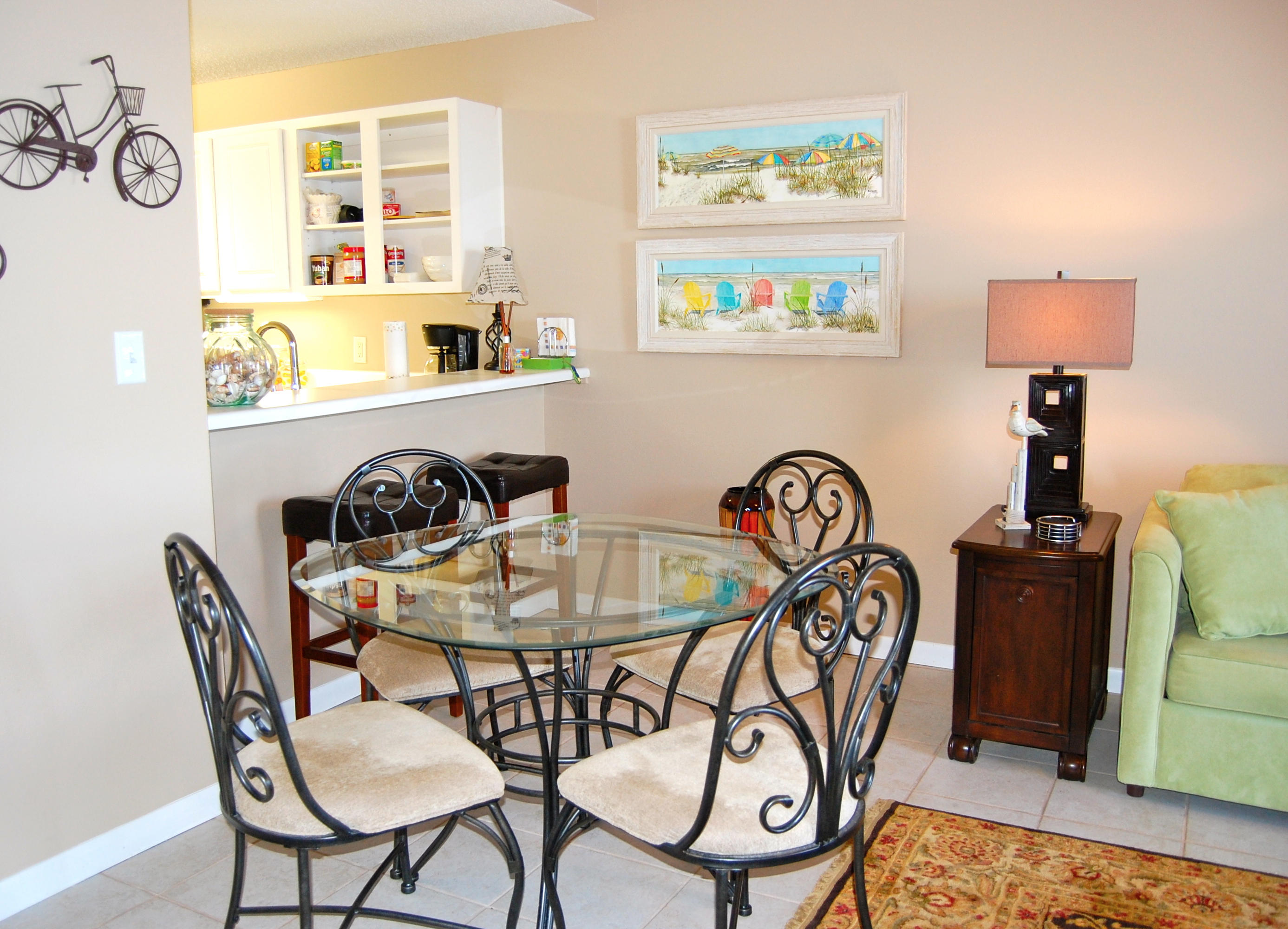 PALM COURT YACHT CLUB - Residential