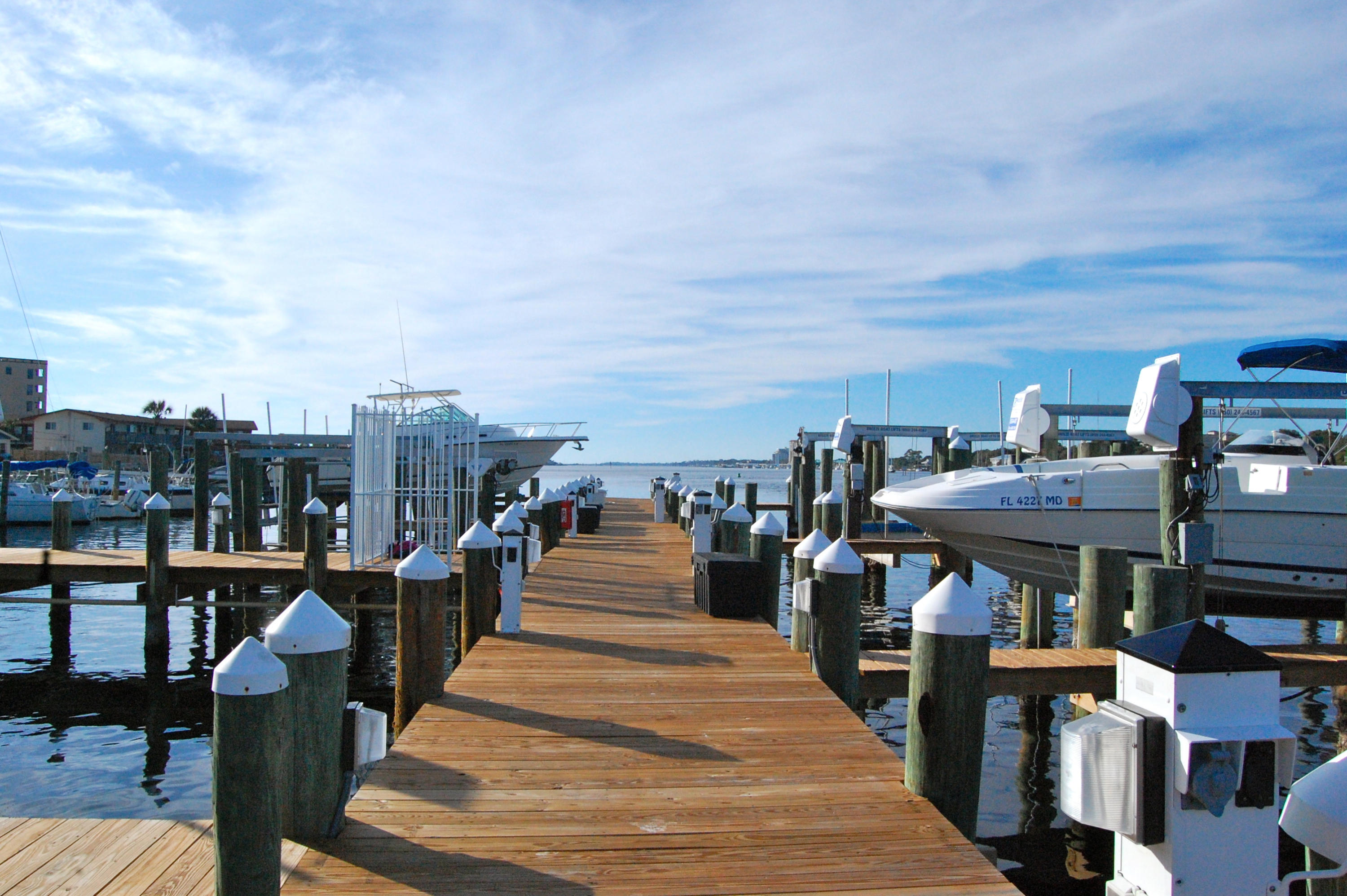 PALM COURT YACHT CLUB - Residential