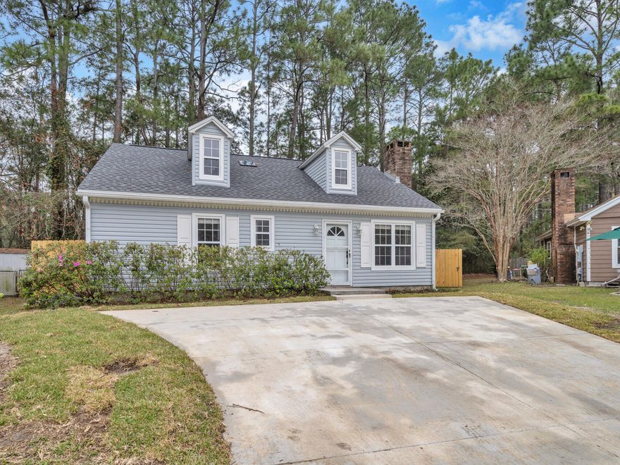 Fully remodeled 3 bed 2 bath home located at the end of a quiet cul-de-sac. Located 8 minutes from the East gate of Hurlburt AFB and 12 minutes from Eglin West gate. Brand new roof, water heater, stainless steel appliances, kitchen cabinets with a beautiful tile backsplash, quarts counter tops, fully renovated bathrooms including a walk-in tiled shower in the Primary. Brand new driveway and privacy fence that encloses the entire property. New landscaping in front to come soon. Home is currently owner occupied. Home is listed FOR SALE as well as available as a rental.