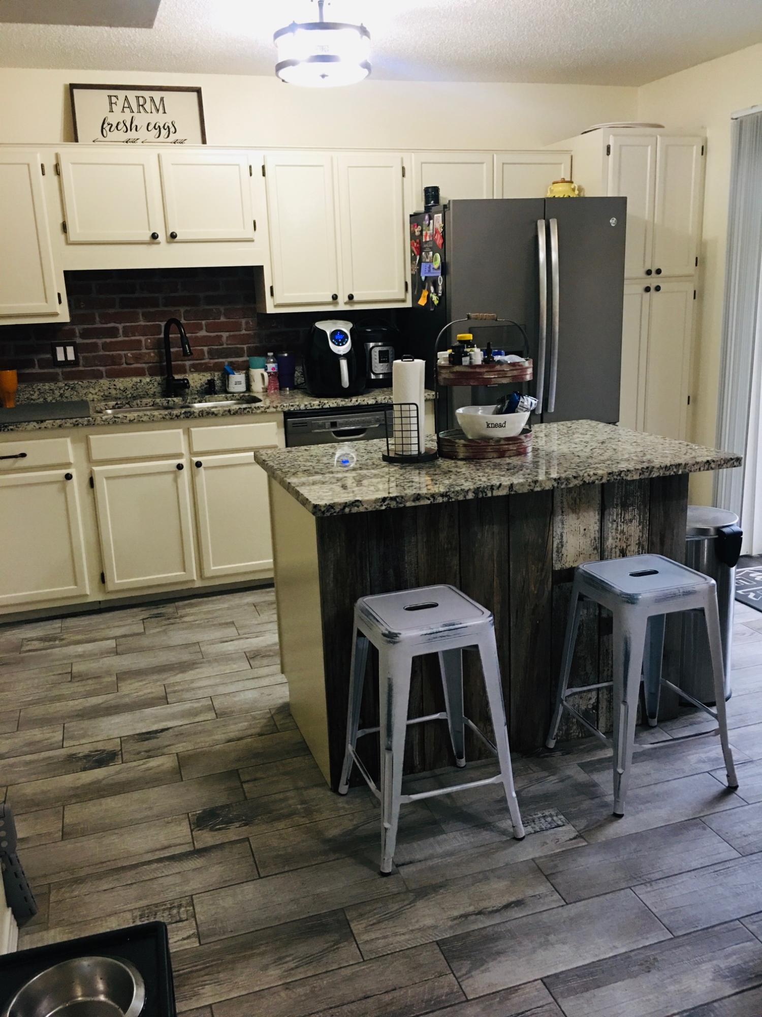 CANTERBURY WOODS 1ST ADDN - Residential