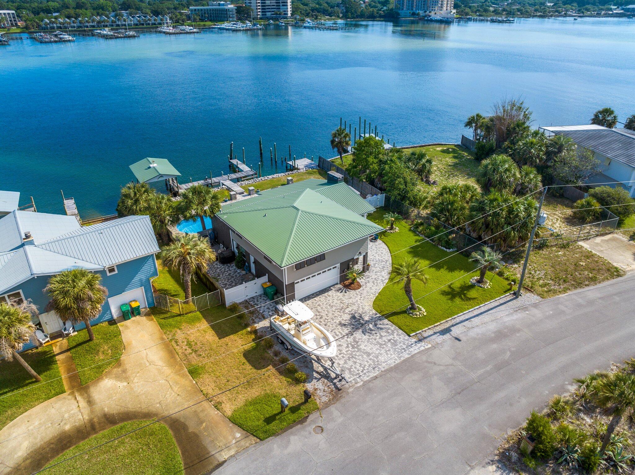 SANTA ROSA ISLAND - Residential