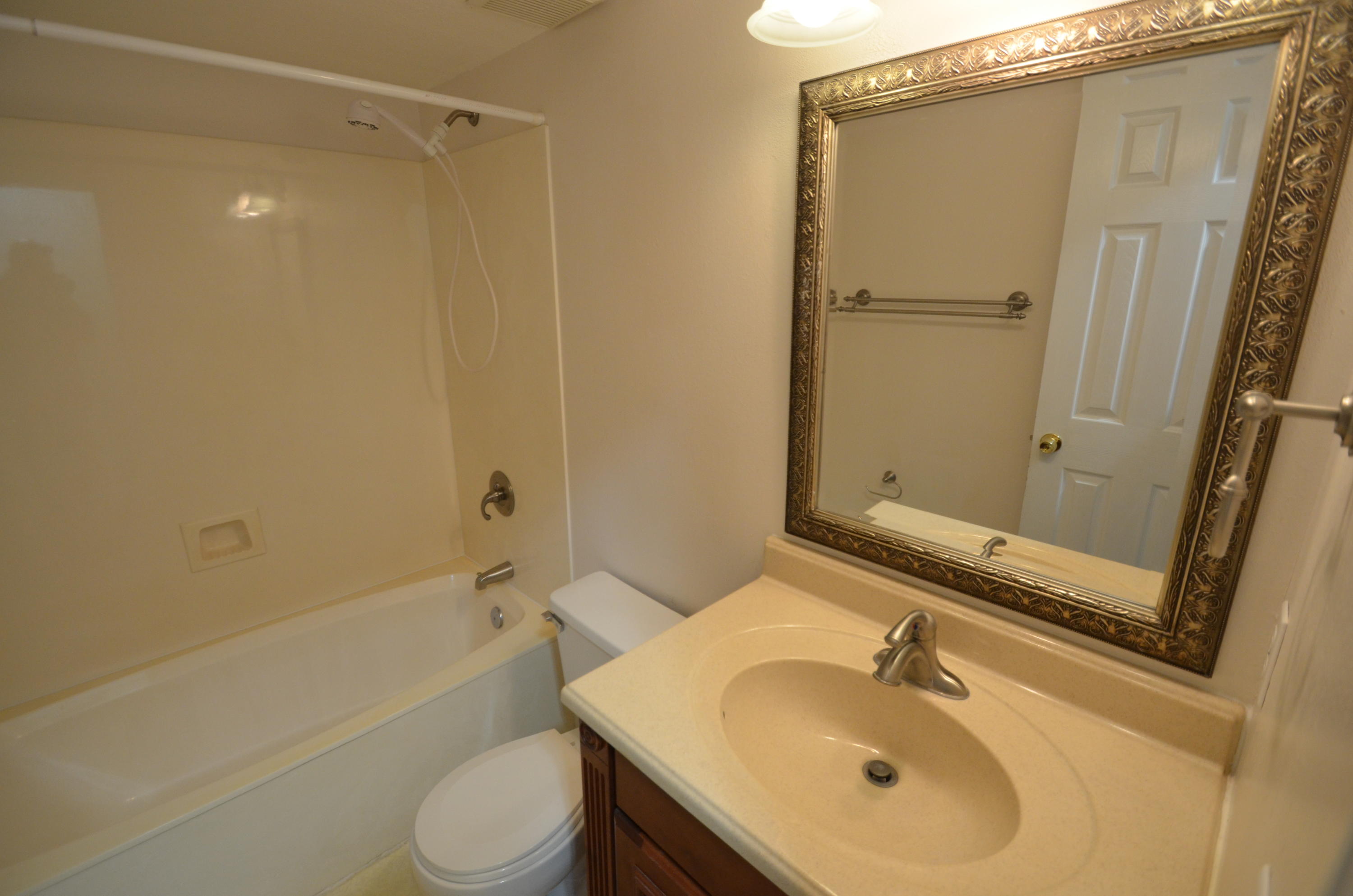 MARINERS COVE - Residential